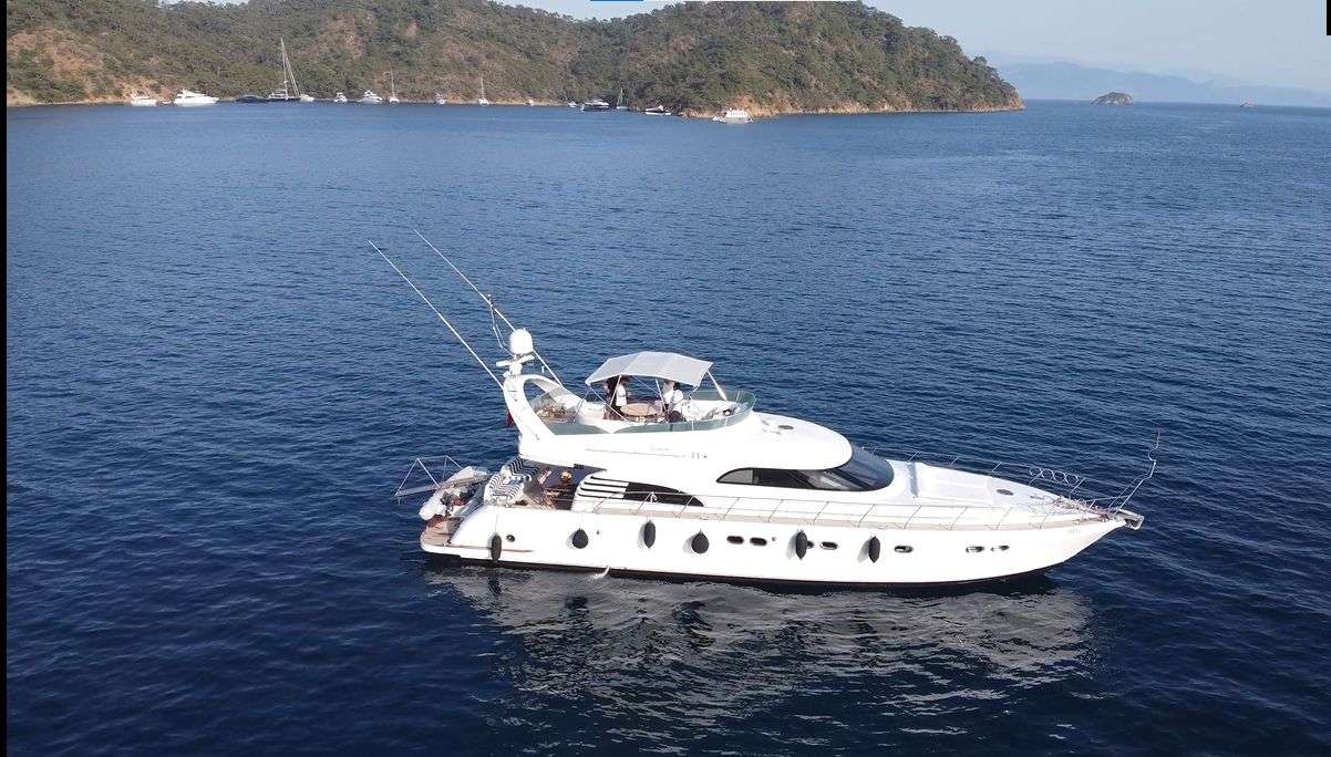 Motor Yacht 'SIROCCO', 6 PAX, 66.00 Ft, 20.00 Meters, Built 1999, Custom, Refit Year 2019