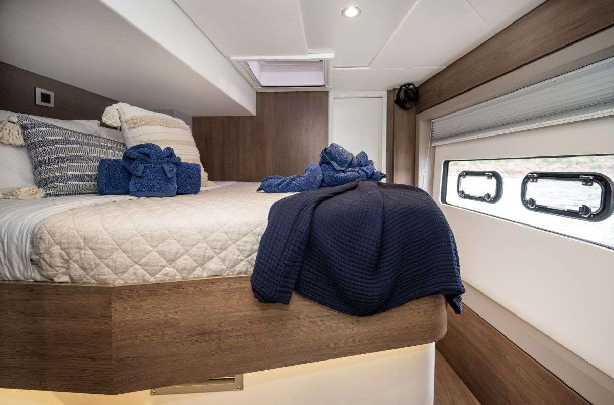 Catamaran Yacht 'BLUE HORIZON', 6 PAX, 2 Crew, 49.00 Ft, 14.00 Meters, Built 2022, Bali Catamarans