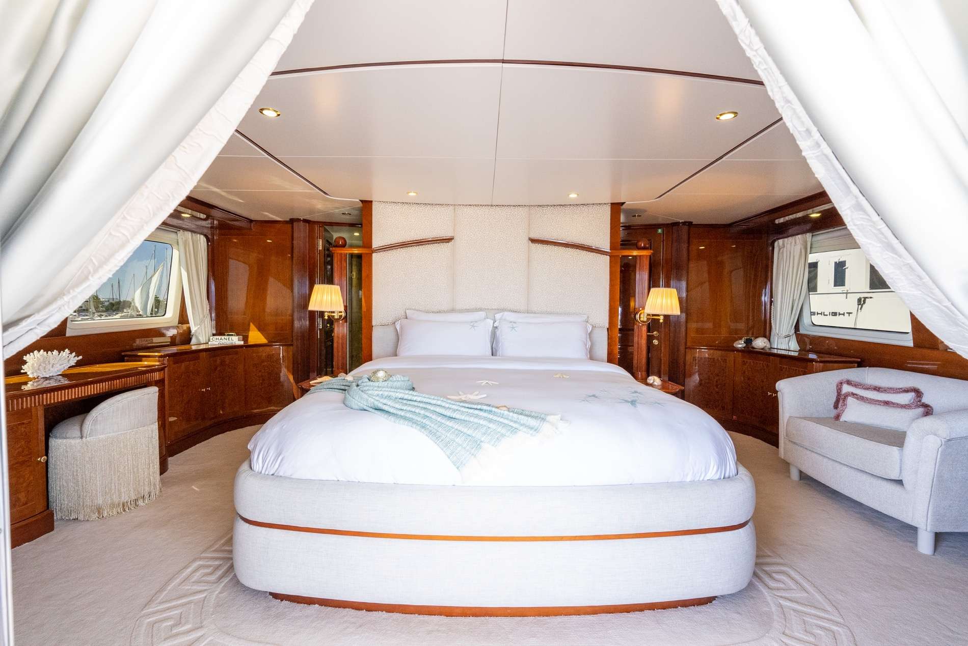 Motor Yacht 'STELLA FIERA', 10 PAX, 7 Crew, 119.00 Ft, 36.00 Meters, Built 1998, Benetti, Refit Year 2021