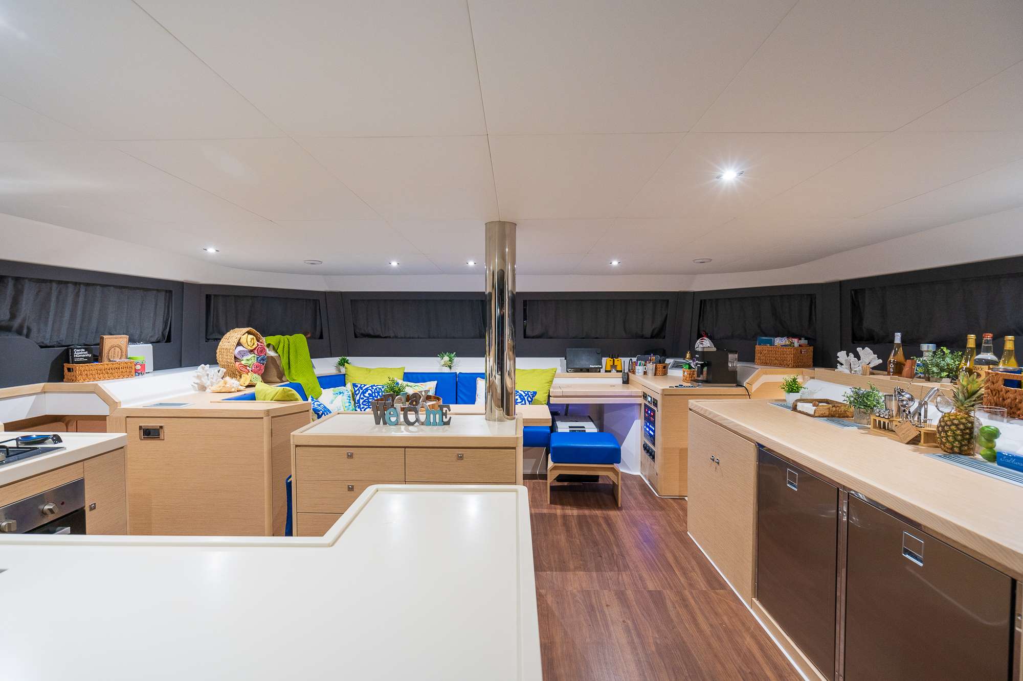 Catamaran Yacht 'PURA VIDA' Cockpit dining area, 8 PAX, 2 Crew, 48.00 Ft, 14.00 Meters, Built 2023, Dufour