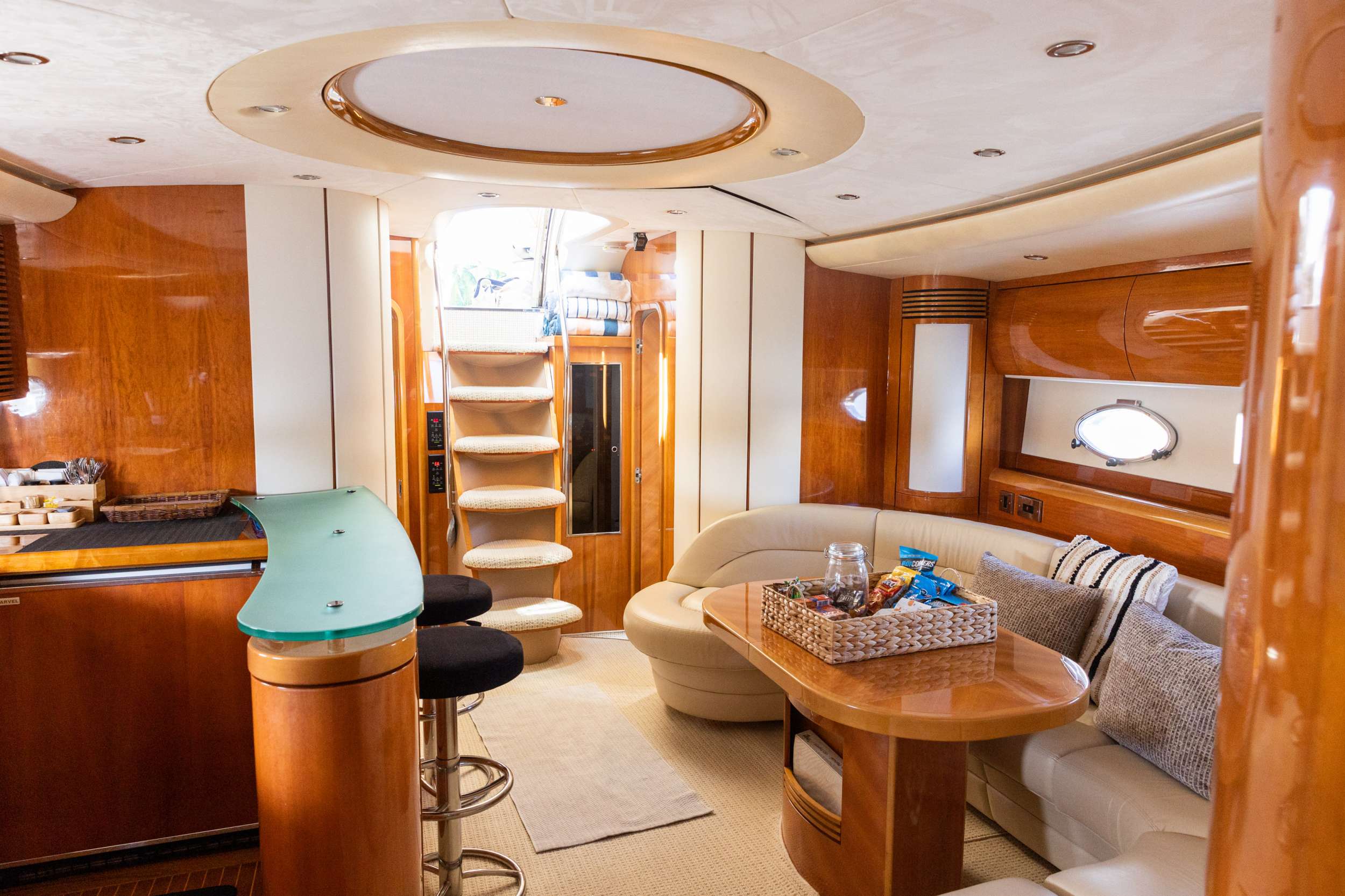 Motor Yacht 'DEVONIA', 6 PAX, 65.00 Ft, 19.00 Meters, Built 2002, Princess Viking