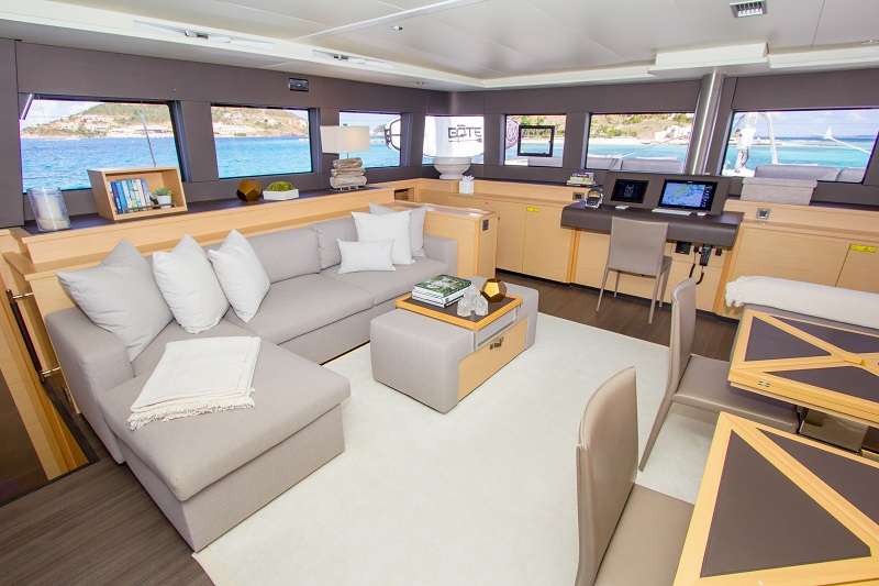 Catamaran Yacht 'LE REVE L620 ESSENCE' Salon with a 360* view, 6 PAX, 2 Crew, 62.00 Ft, 18.00 Meters, Built 2017, Lagoon