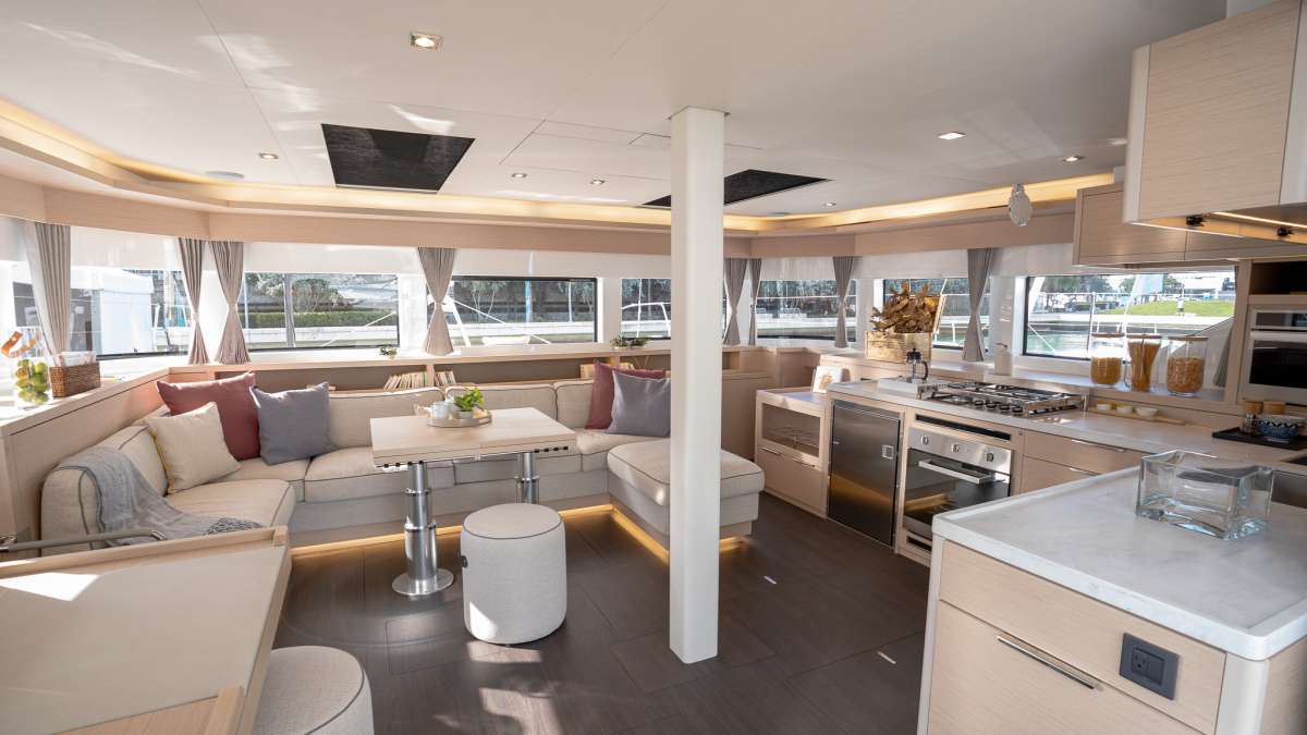 Catamaran Yacht 'ISLAND HOPPIN' 55', 8 PAX, 2 Crew, 55.00 Ft, 16.00 Meters, Built 2024, Lagoon