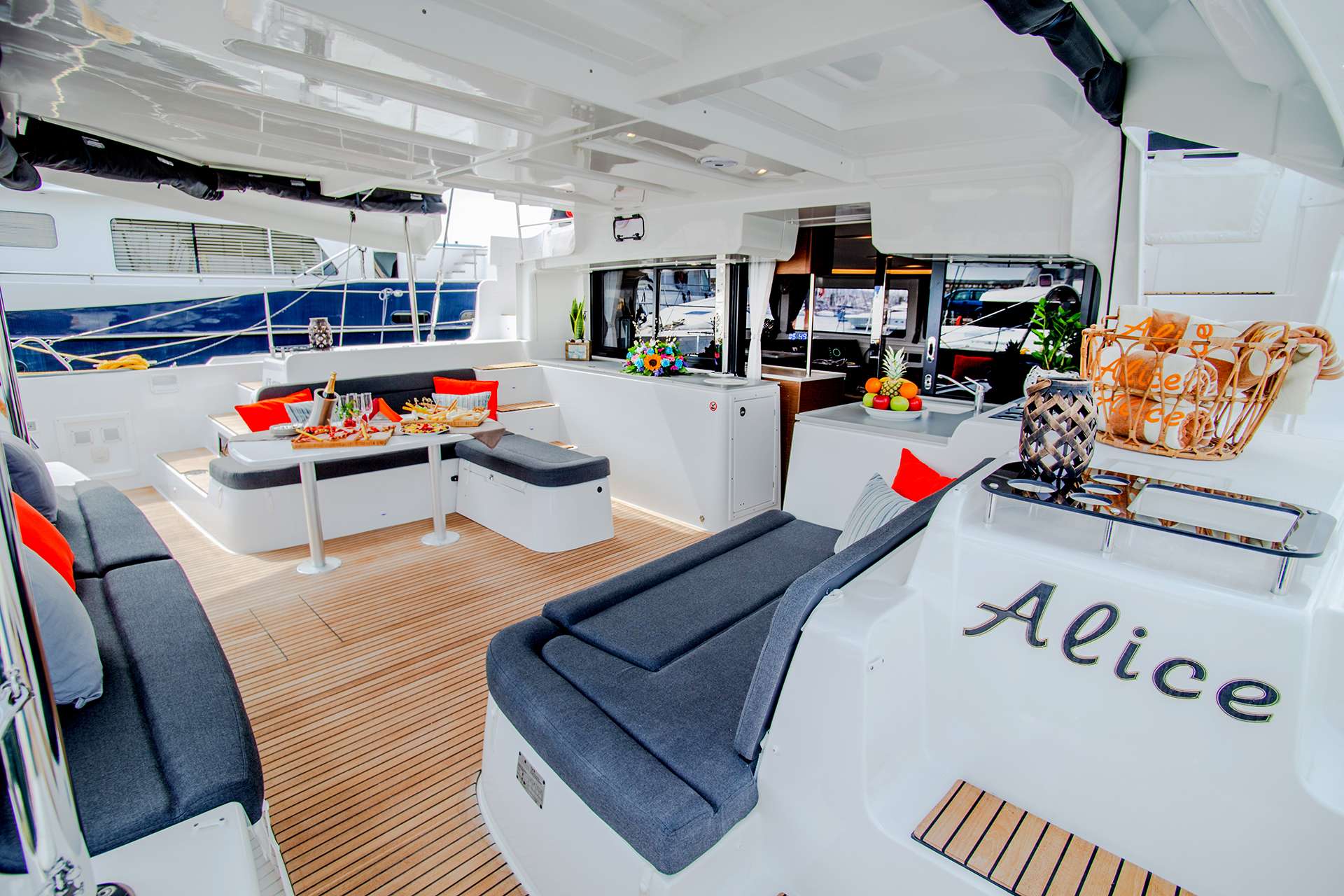 Catamaran Yacht 'ALICE', 8 PAX, 2 Crew, 46.00 Ft, 14.00 Meters, Built 2020, Lagoon, Refit Year 2023