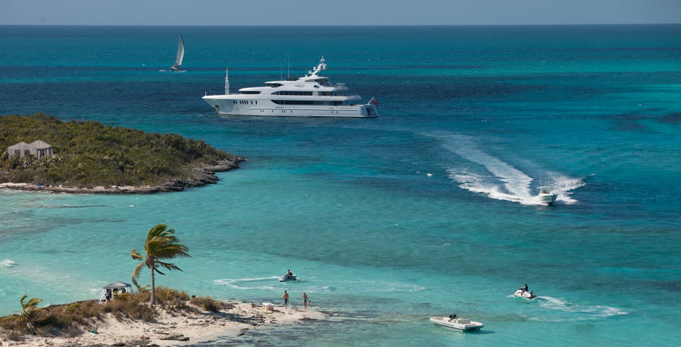 superyacht on an Exumas yacht charter