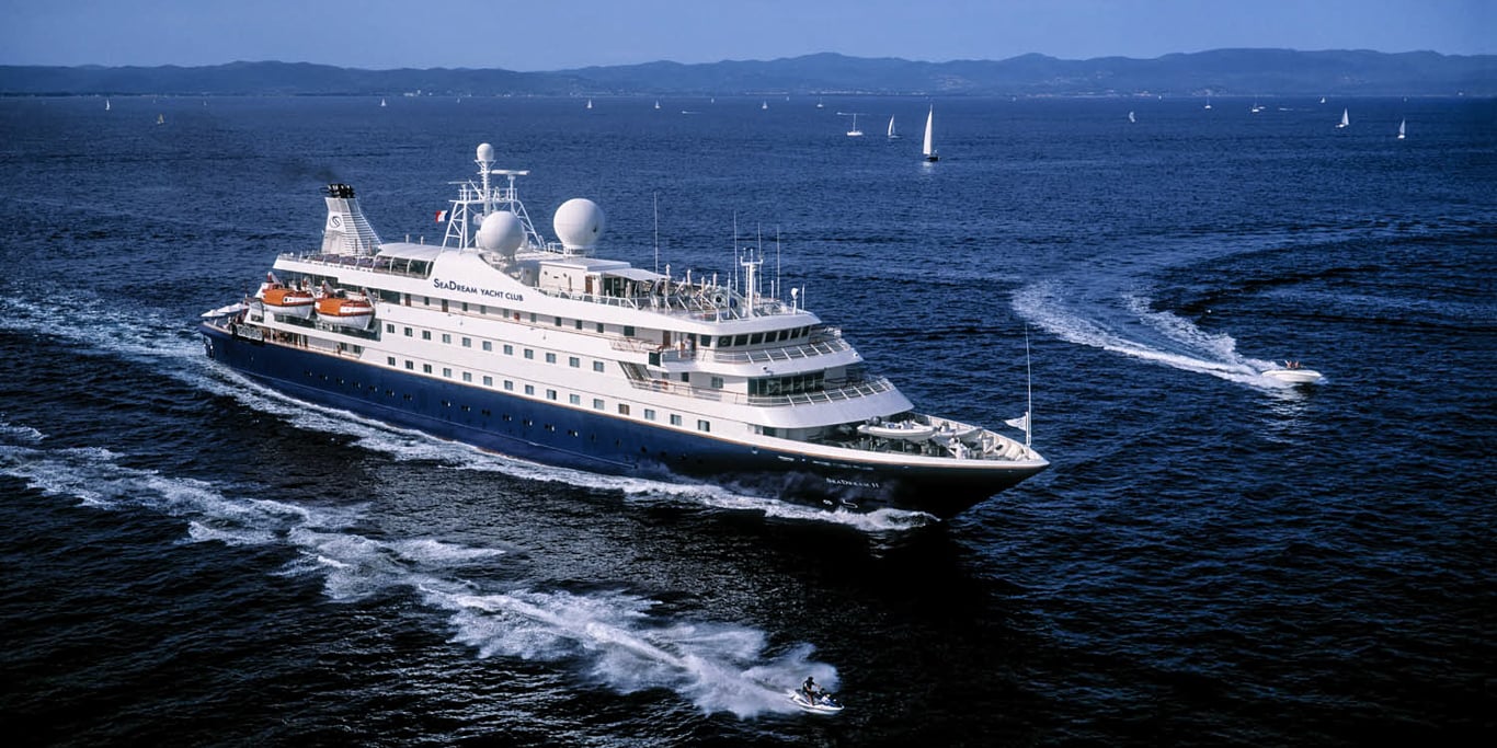 Luxury Megayacht charters