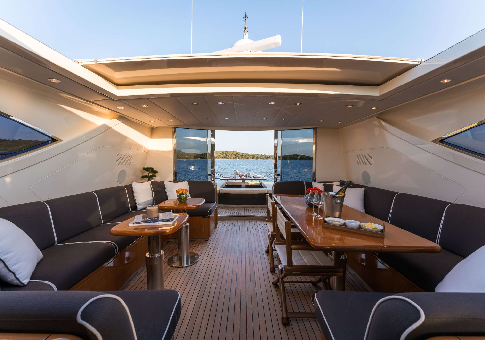 Motor Yacht 'TOBEKA', 8 PAX, 2 Crew, 78.00 Ft, 24.00 Meters, Built 2005, Leopard (Arno), Refit Year 2023