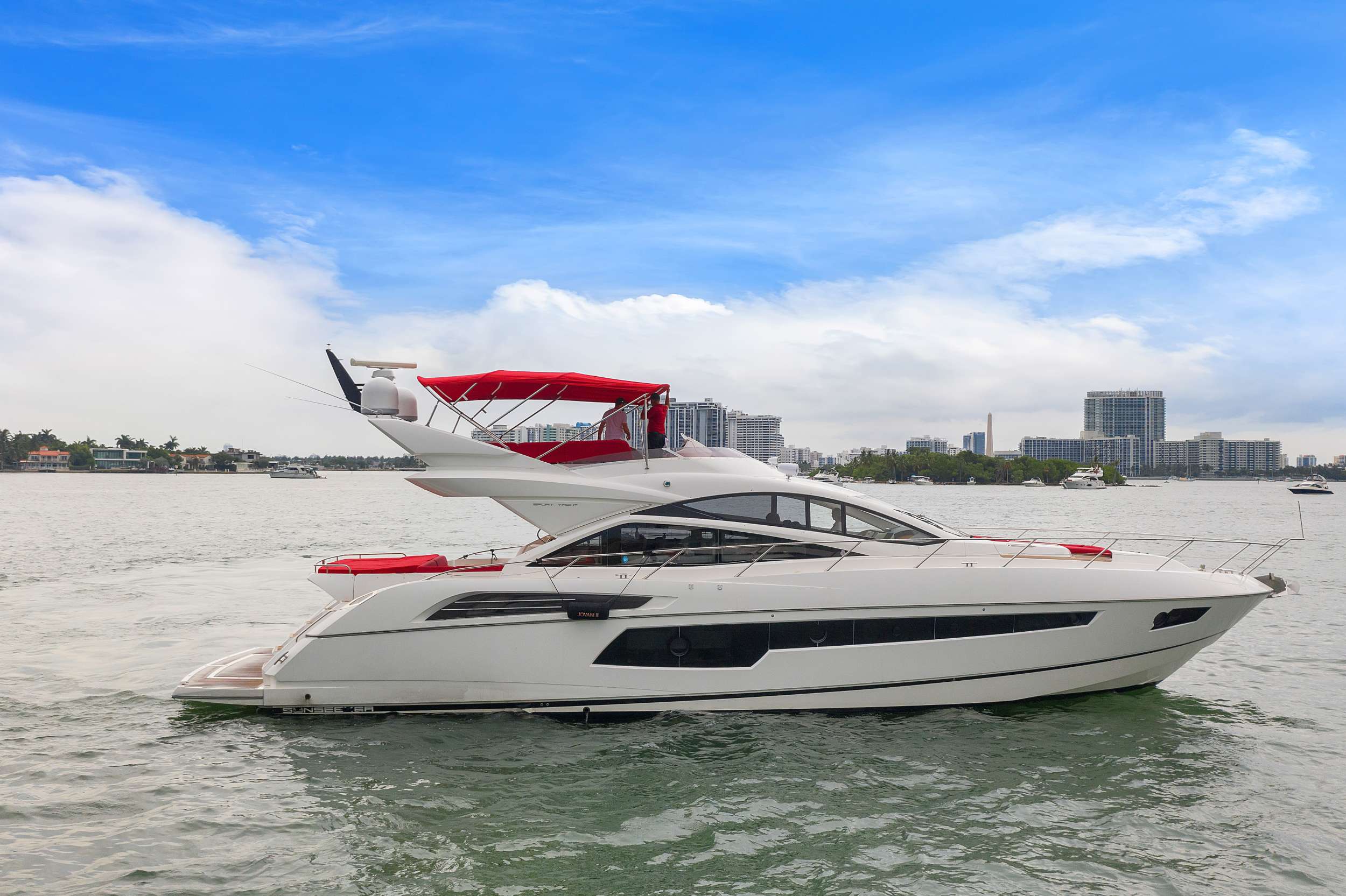 Motor Yacht 'GEM', 6 PAX, 68.00 Ft, 20.00 Meters, Built 2014, Sunseeker