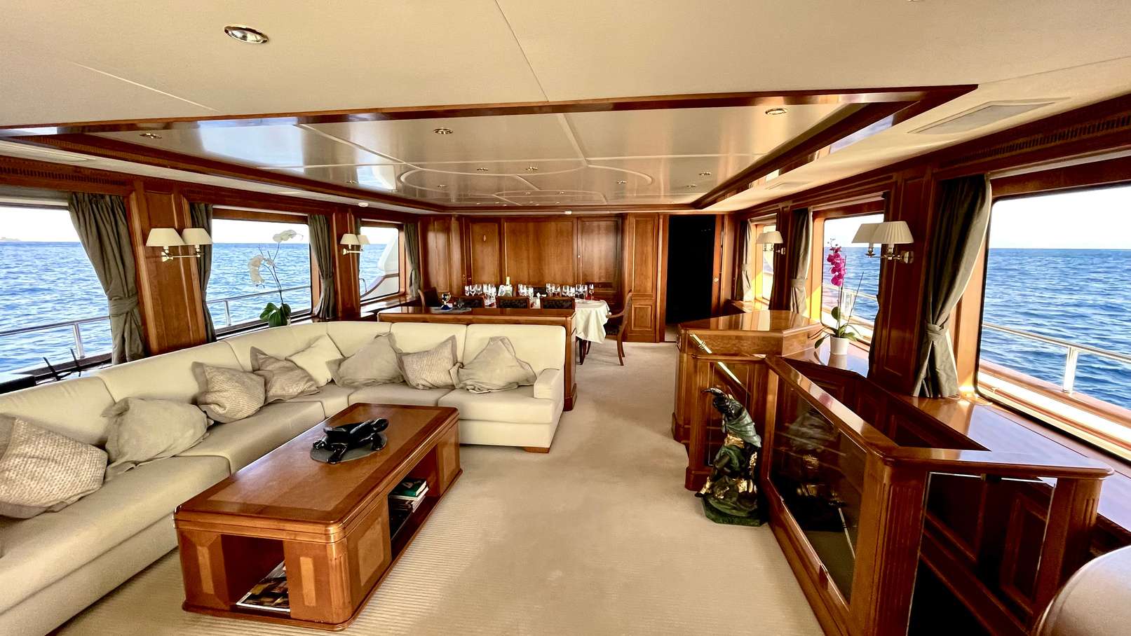 Motor Yacht 'GALAKTIKA SKAY', 9 PAX, 5 Crew, 99.00 Ft, 30.00 Meters, Built 2009, Benetti, Refit Year 2020