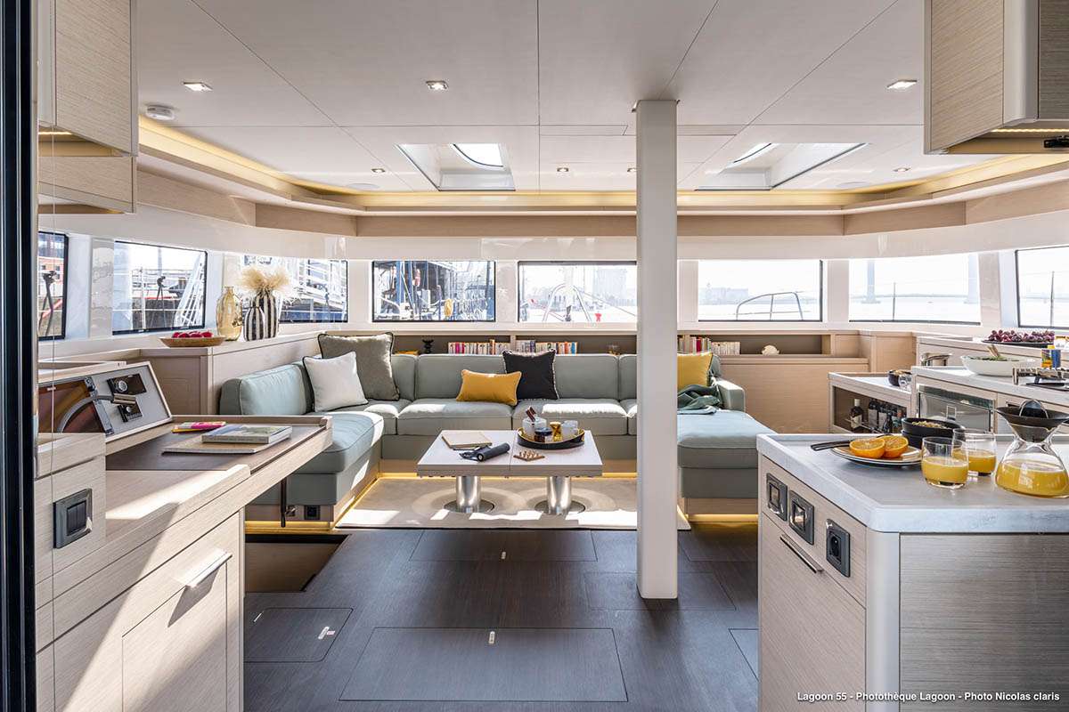 Catamaran Yacht 'VALINOR', 12 PAX, 2 Crew, 55.00 Ft, 16.00 Meters, Built 2023, Lagoon