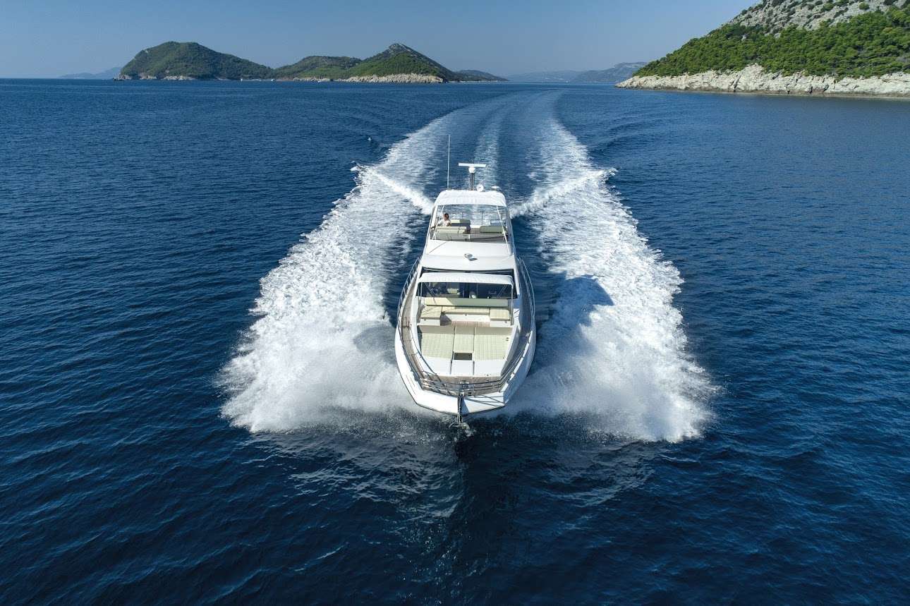 Motor Yacht 'TAMARA II', 8 PAX, 2 Crew, 68.00 Ft, 21.00 Meters, Built 2018, Azimut