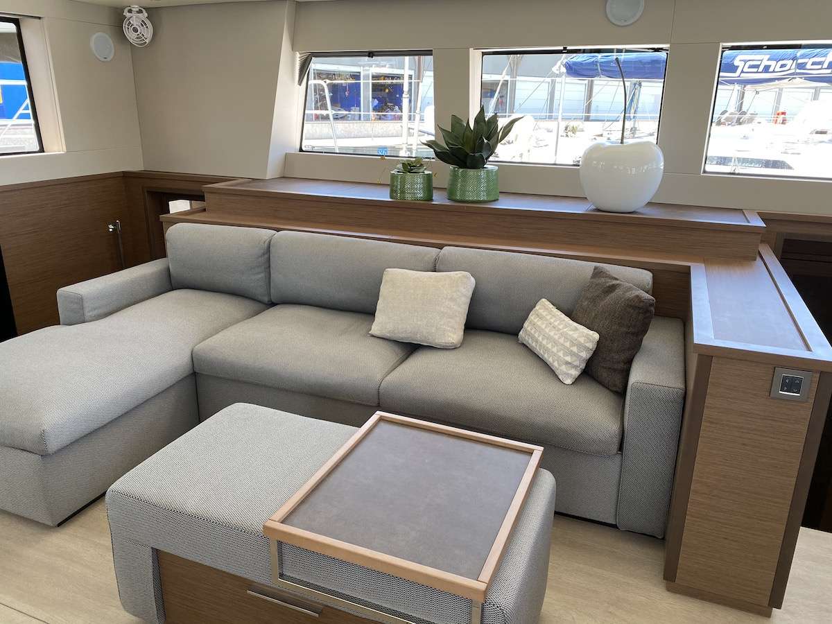 Catamaran Yacht 'THE SUN', 10 PAX, 3 Crew, 62.00 Ft, 18.00 Meters, Built 2020, Lagoon
