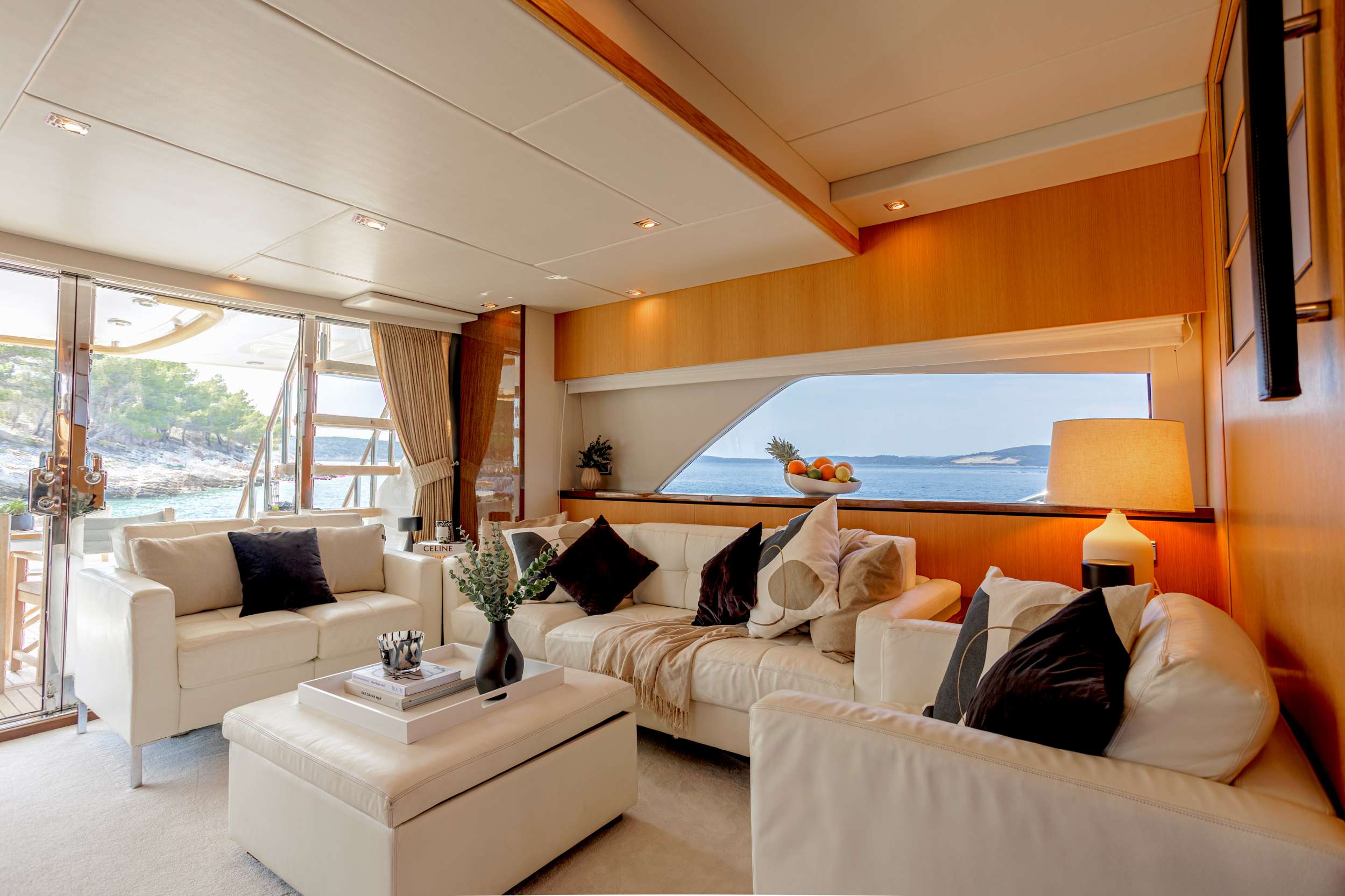 Motor Sailing Yacht 'JOLIDOR', 8 PAX, 2 Crew, 73.00 Ft, 22.00 Meters, Built 2008, Fairline Squadron, Refit Year 2023