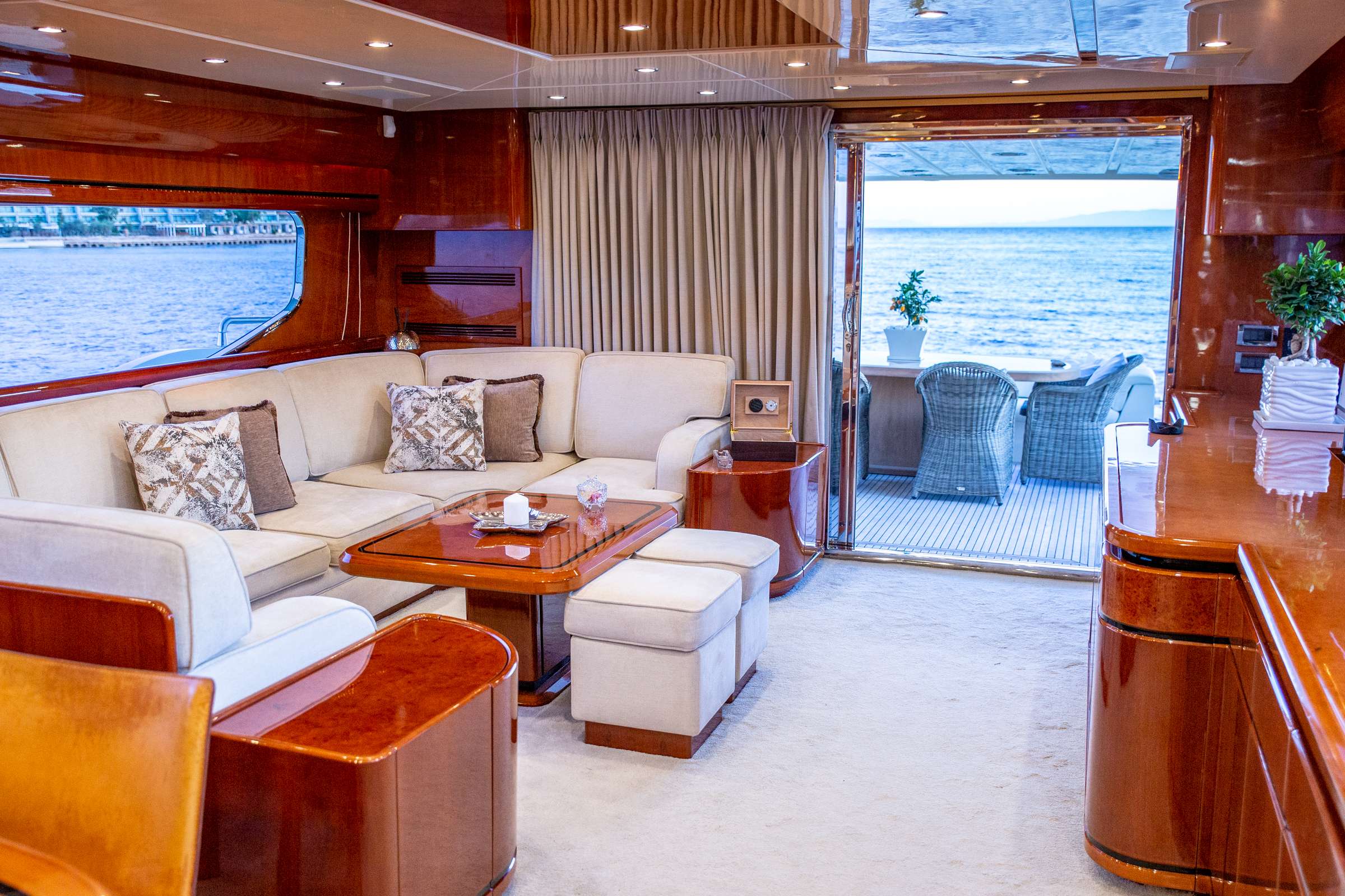 Motor Yacht 'PAREAKI', 10 PAX, 4 Crew, 80.00 Ft, 24.00 Meters, Built 2003, Posillipo, Refit Year 2019