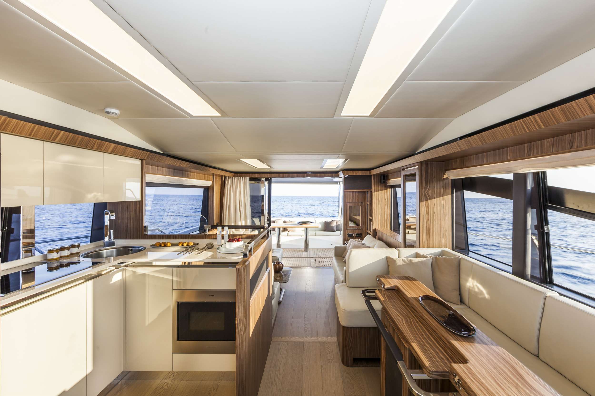 Motor Yacht 'ABSOLUTE', 6 PAX, 2 Crew, 60.00 Ft, 18.00 Meters, Built 2017, ABSOLUTE