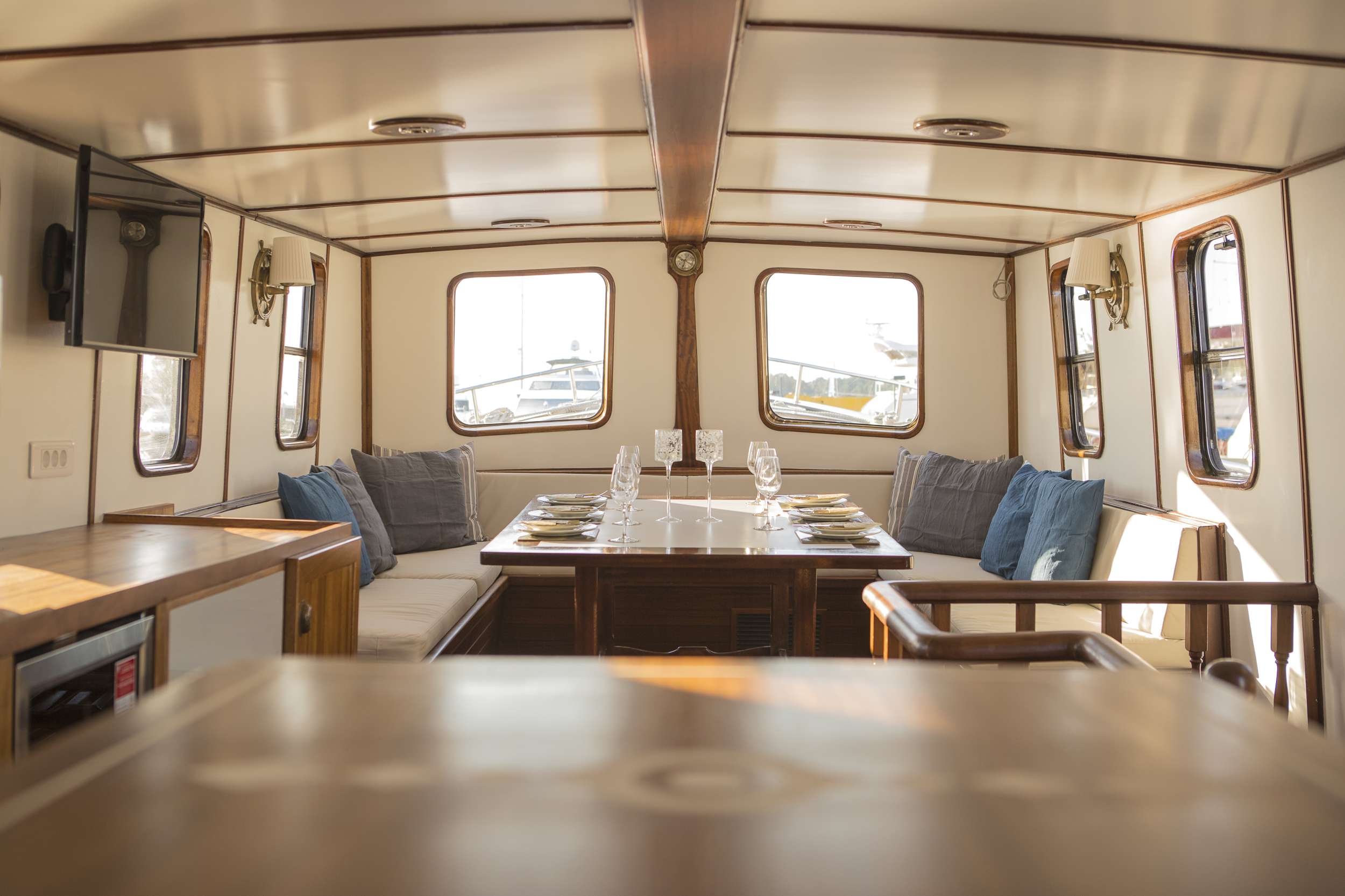 Motor Sailing Yacht 'COSMOS', 8 PAX, 4 Crew, 78.00 Ft, 23.00 Meters, Built 1979, Greece, Refit Year 2019