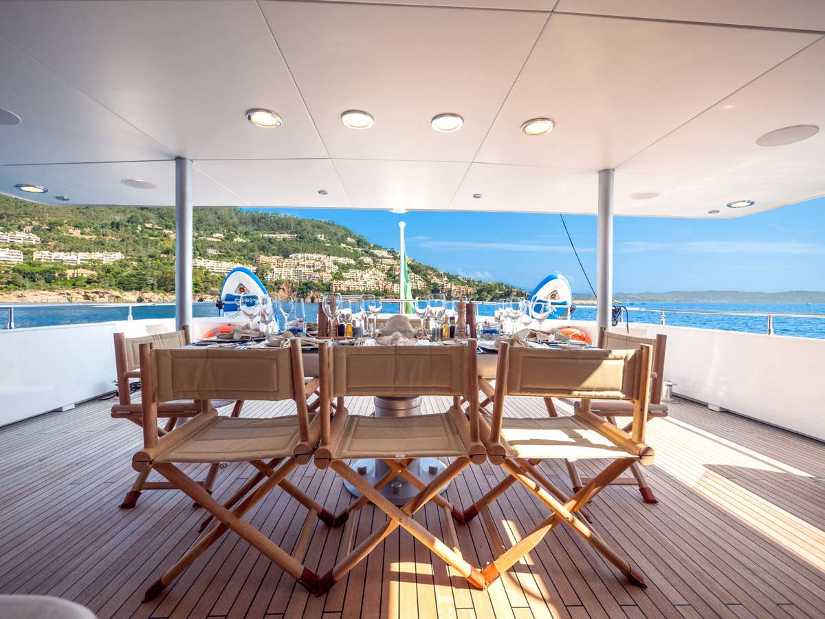 Motor Yacht 'SUNLINER X' Aft Deck Lounge &amp; Dining, 8 PAX, 6 Crew, 118.00 Ft, 36.00 Meters, Built 1990, Siar Moschini, Refit Year 2021