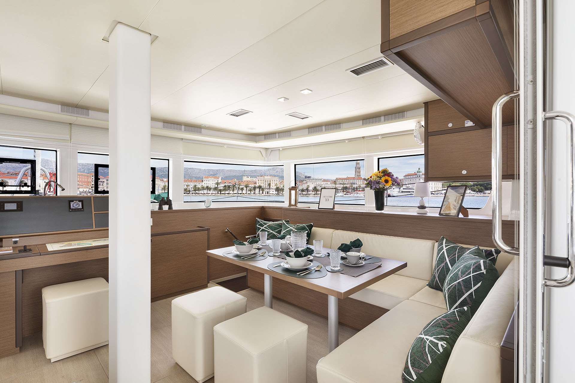 Catamaran Yacht 'EMERALD GEMINI', 6 PAX, 1 Crew, 51.00 Ft, 15.00 Meters, Built 2021, Lagoon