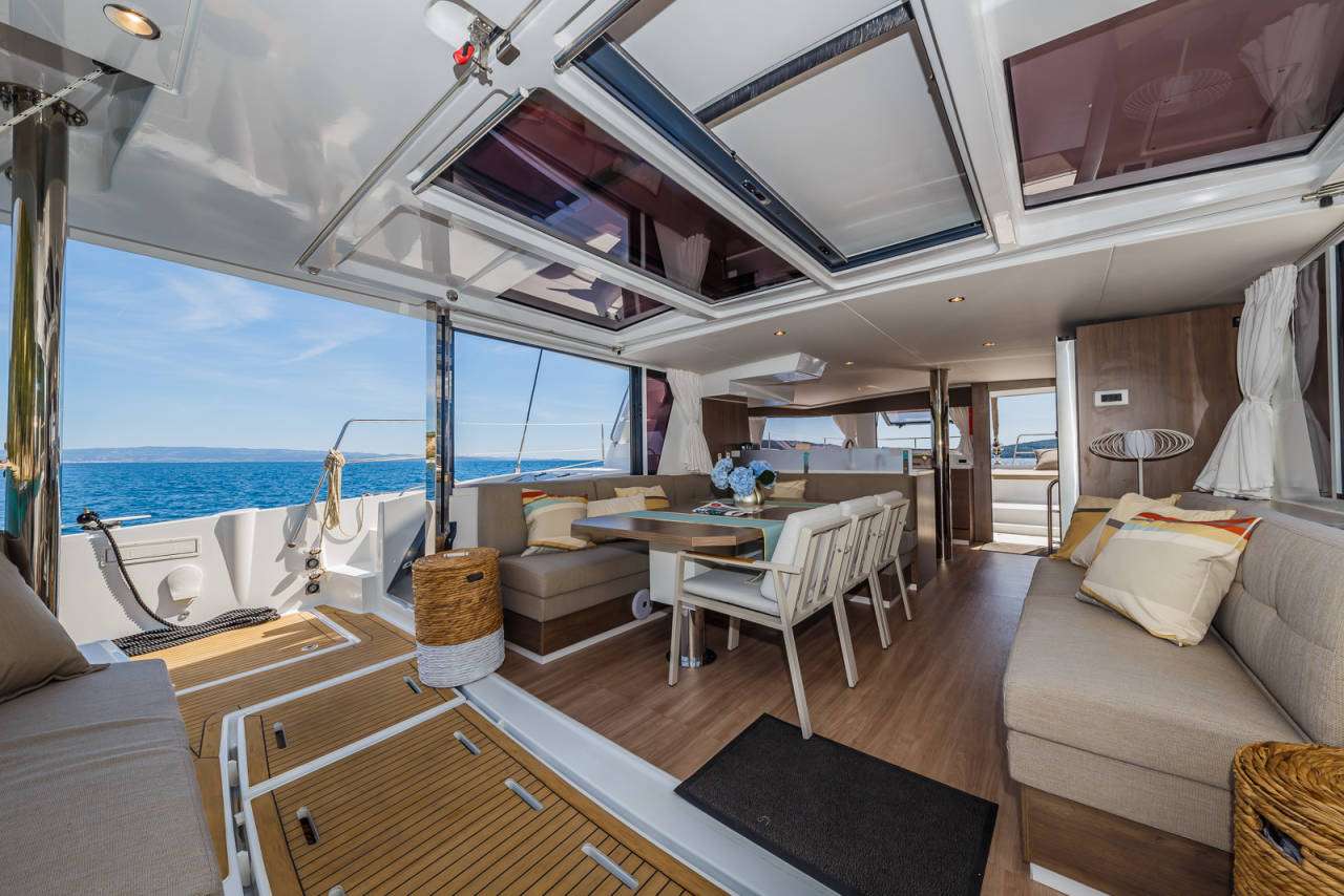 Catamaran Yacht 'SOLAR WINDS', 6 PAX, 2 Crew, 49.00 Ft, 14.00 Meters, Built 2023, Bali Catamarans