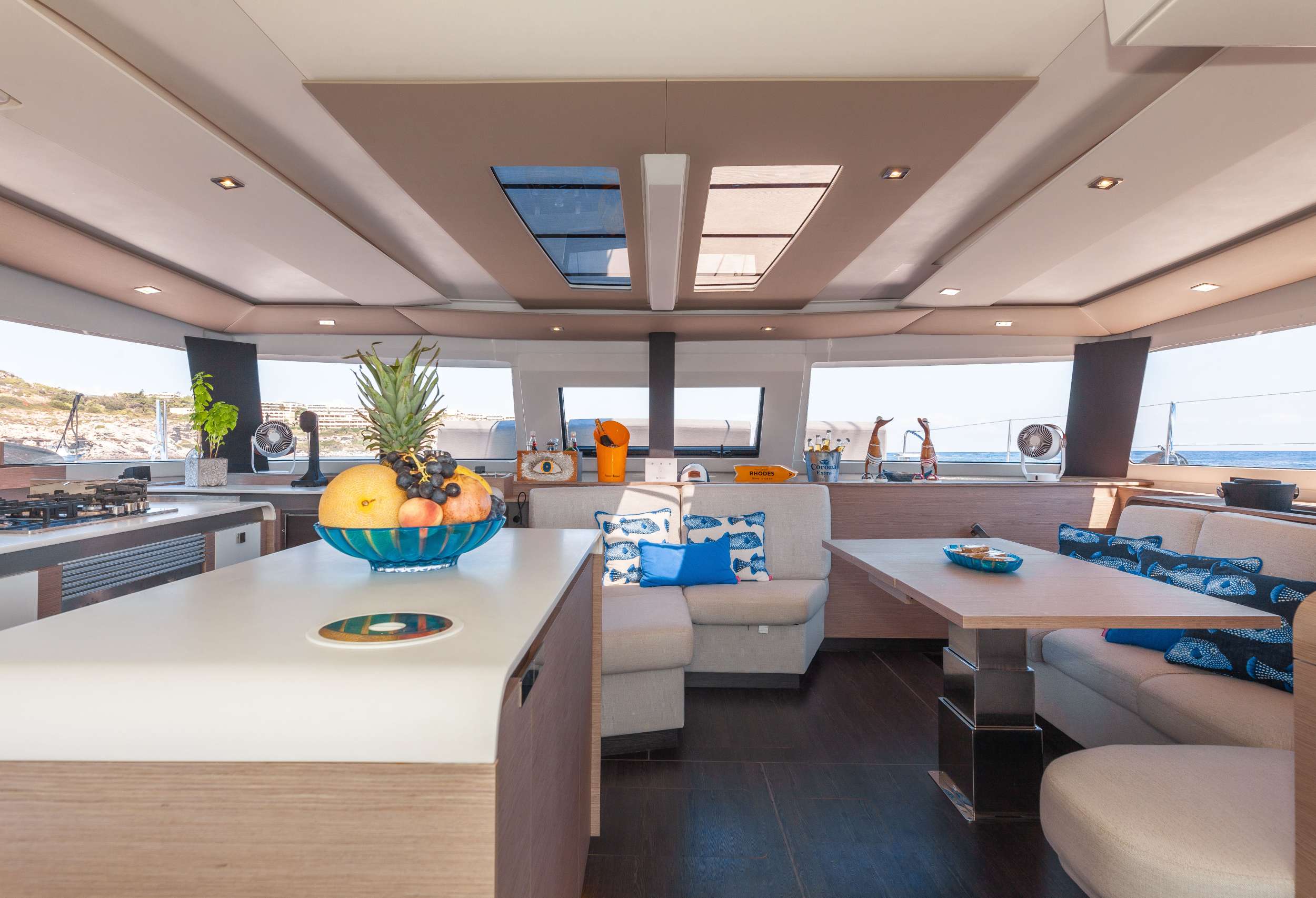 Catamaran Yacht 'AMANTE' Main Salon, 8 PAX, 2 Crew, 51.00 Ft, 15.00 Meters, Built 2023, Fountaine Pajot