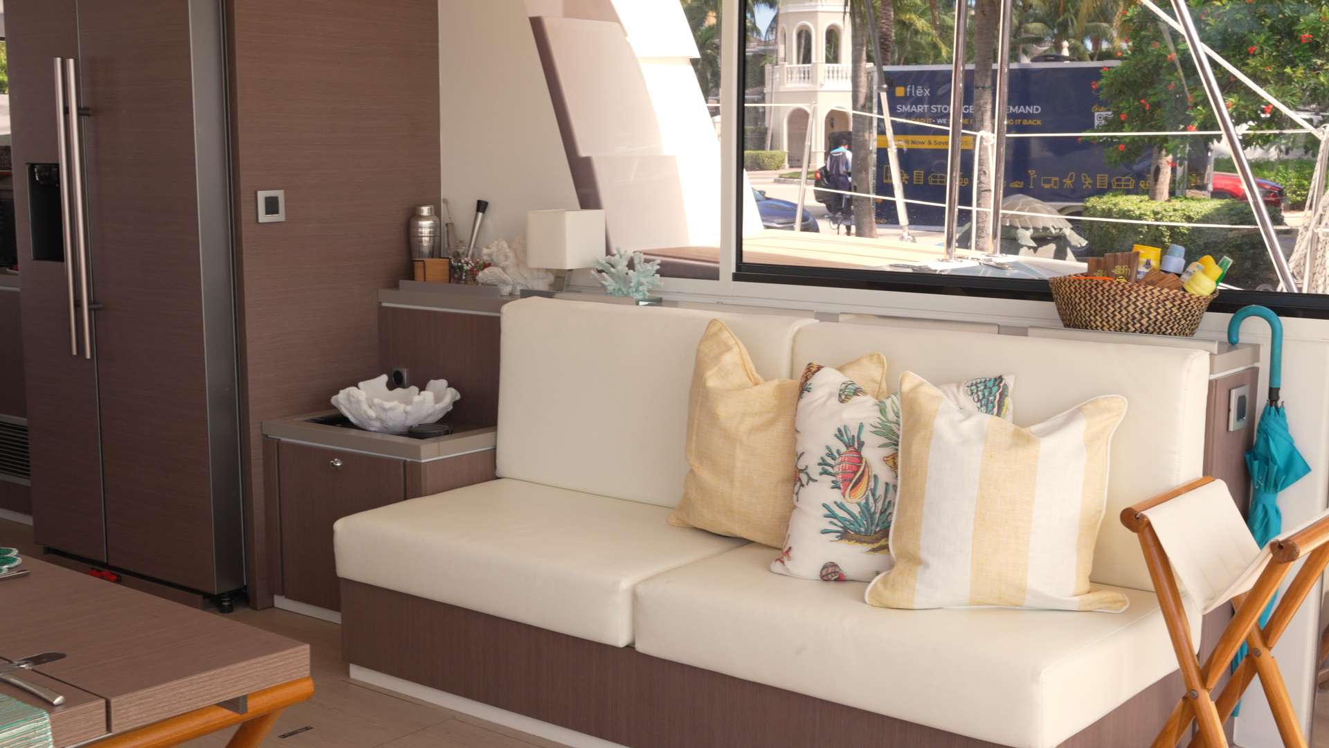 Catamaran Yacht 'ZURI 3' Main Salon, 6 PAX, 2 Crew, 54.00 Ft, 16.00 Meters, Built 2021, Bali Catamarans