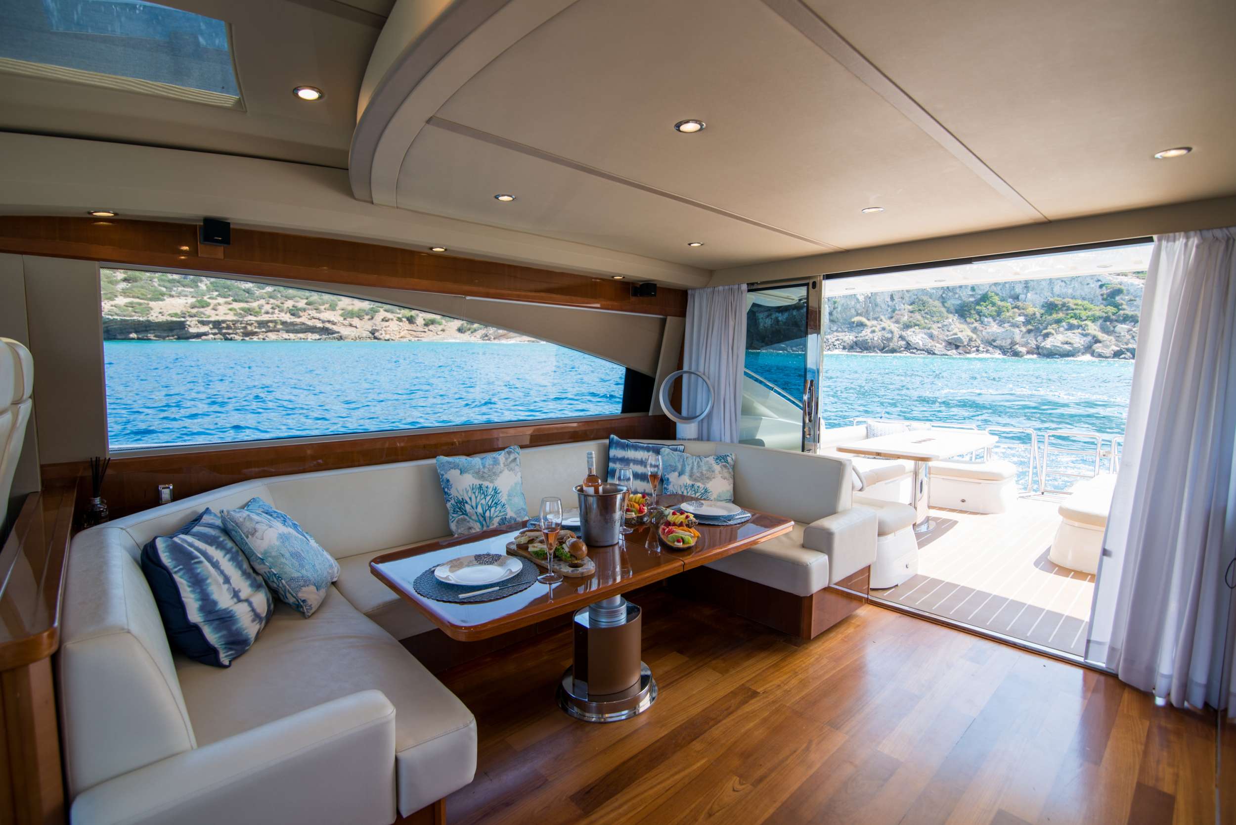 Motor Yacht 'MOJO', 4 PAX, 66.00 Ft, 20.00 Meters, Built 2008, Princess, UK, Refit Year 2023