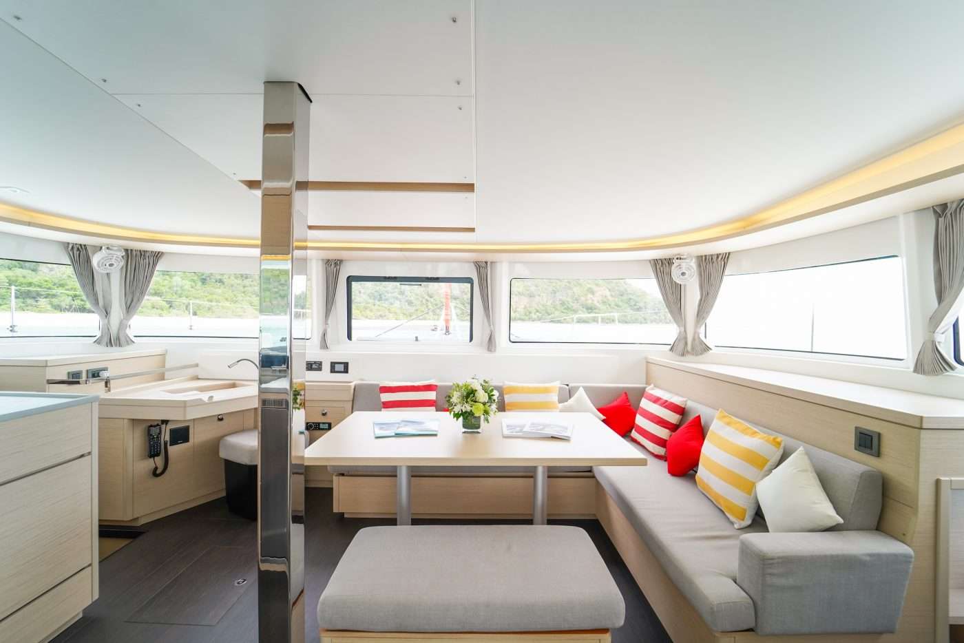 Catamaran Yacht 'MAVERICK', 6 PAX, 46.00 Ft, 14.00 Meters, Built 2021, Lagoon