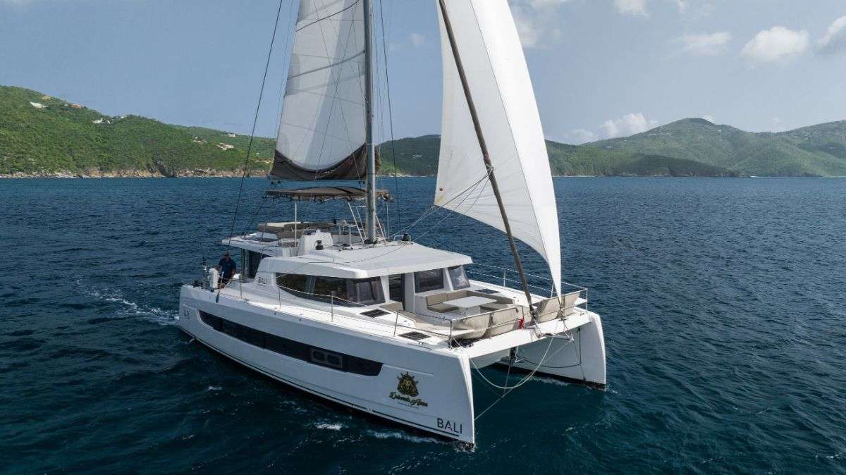 Catamaran Yacht 'BLUE', 6 PAX, 2 Crew, 48.00 Ft, 14.00 Meters, Built 2023, Bali Catamarans