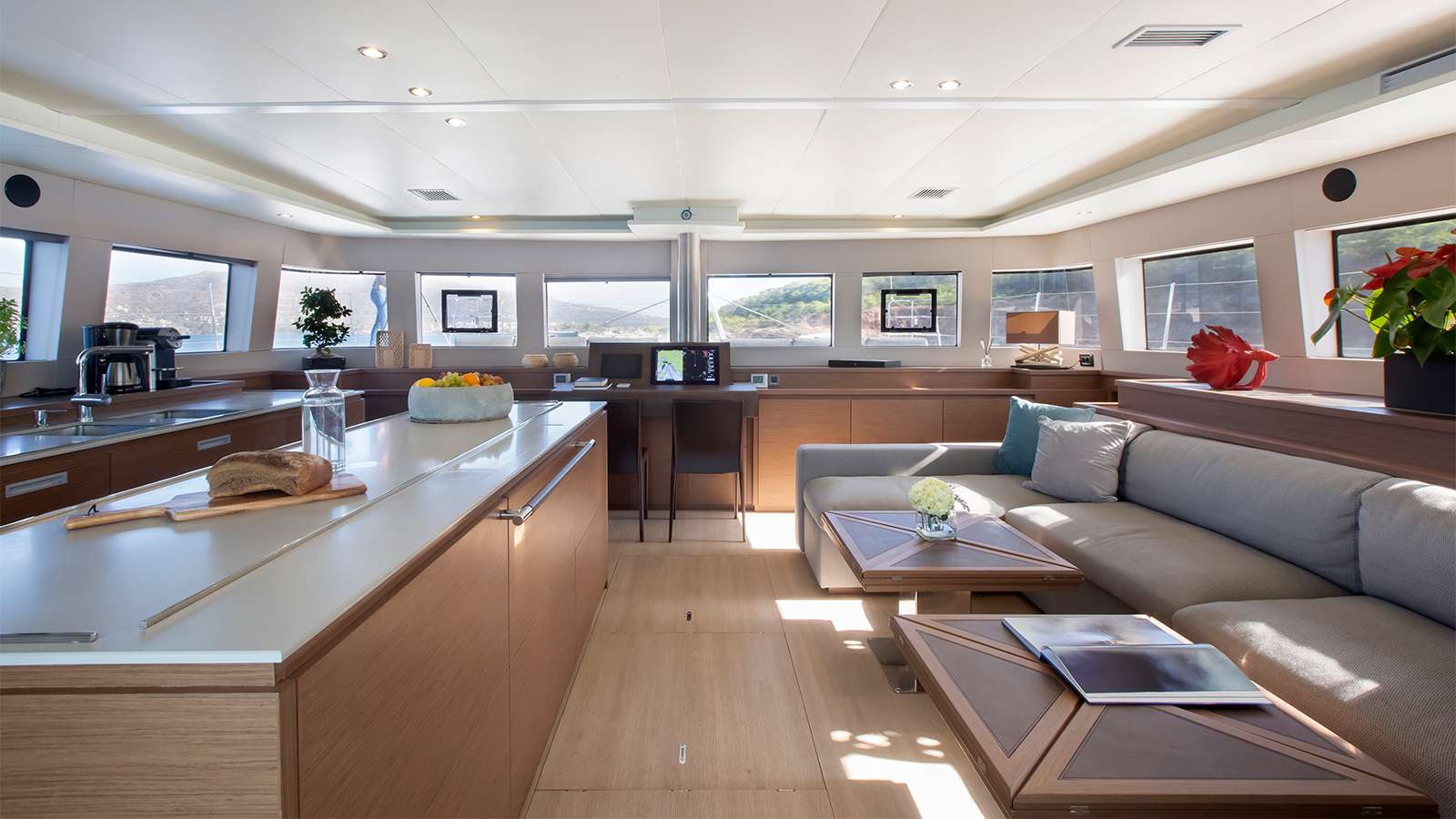 Catamaran Yacht 'PHANTOM', 10 PAX, 4 Crew, 61.00 Ft, 18.00 Meters, Built 2019, Lagoon