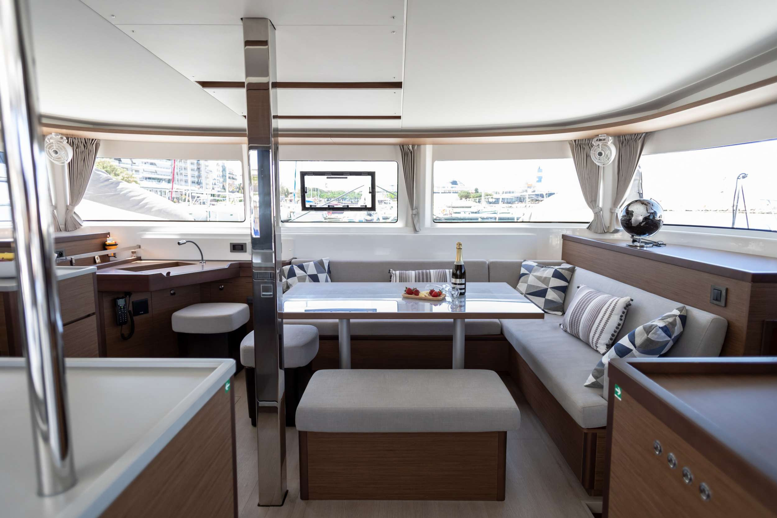 Catamaran Yacht 'EL MARITA', 8 PAX, 1 Crew, 46.00 Ft, 14.00 Meters, Built 2021, Lagoon