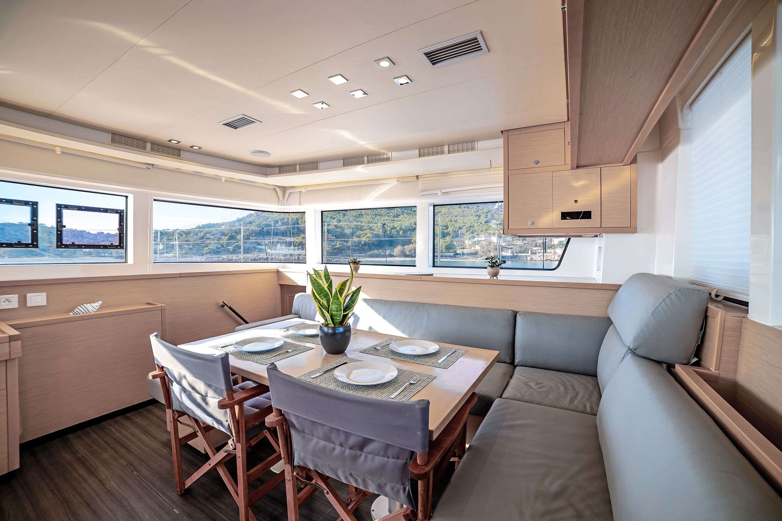 Catamaran Yacht 'WHITE PEARL', 8 PAX, 2 Crew, 52.00 Ft, 15.00 Meters, Built 2013, Lagoon, Refit Year 2020