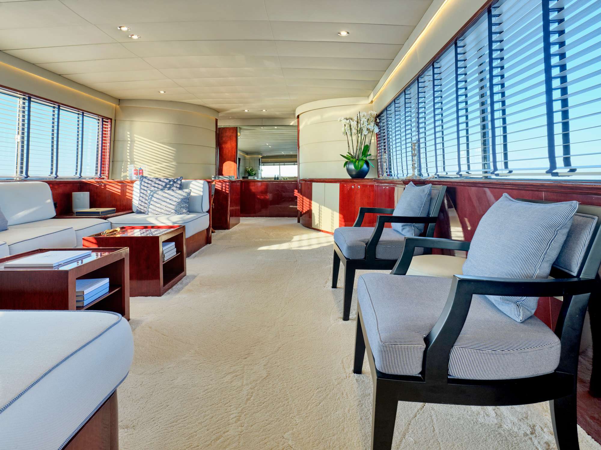 Motor Yacht 'ALAYA' Main Salon, 11 PAX, 6 Crew, 108.00 Ft, 33.00 Meters, Built 1965, Lurssen, Refit Year 2004/08/16/20/21/22/23