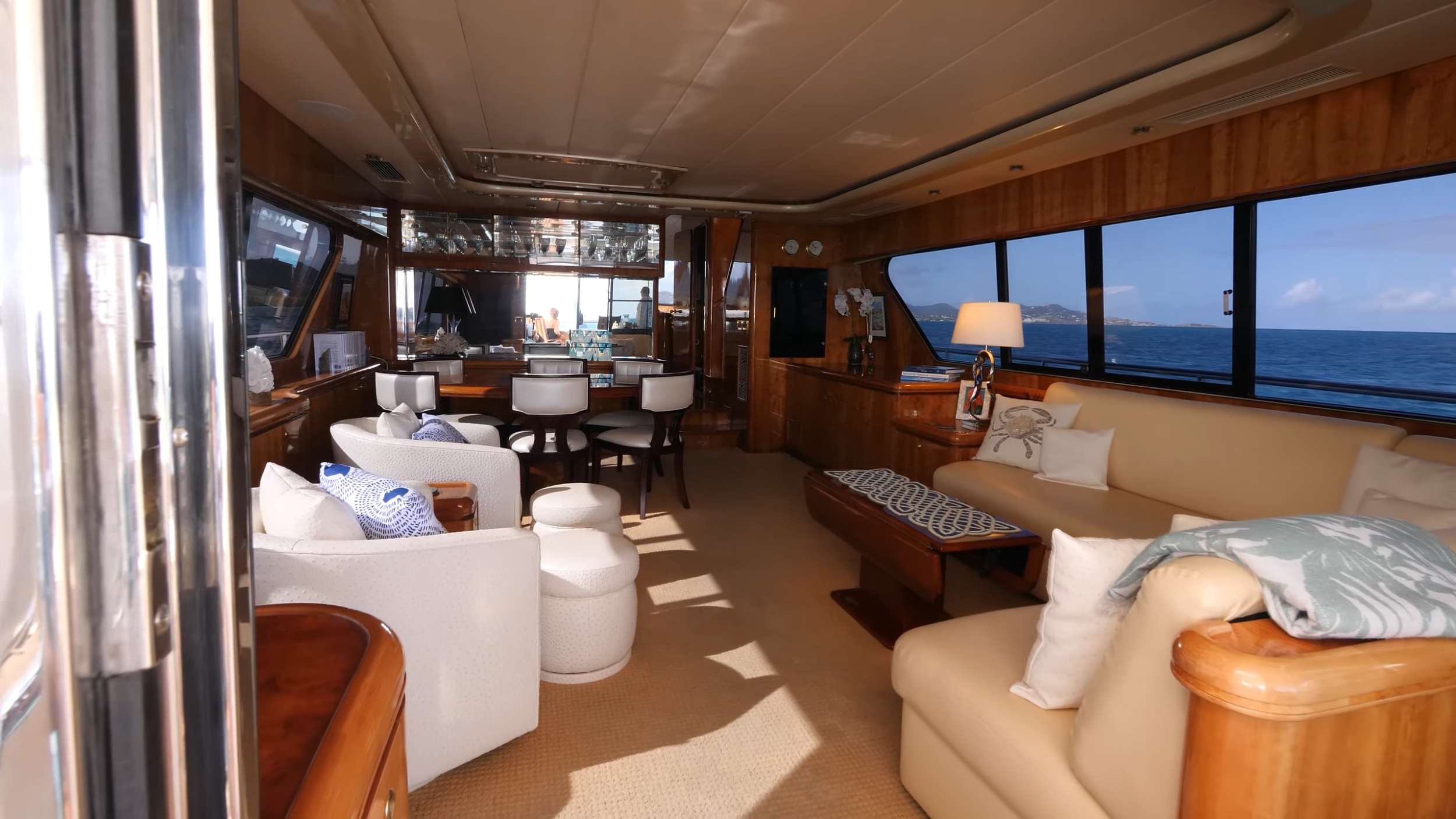 Motor Yacht 'QARA', 6 PAX, 3 Crew, 84.00 Ft, 25.00 Meters, Built 2001, Horizon, Refit Year 2023