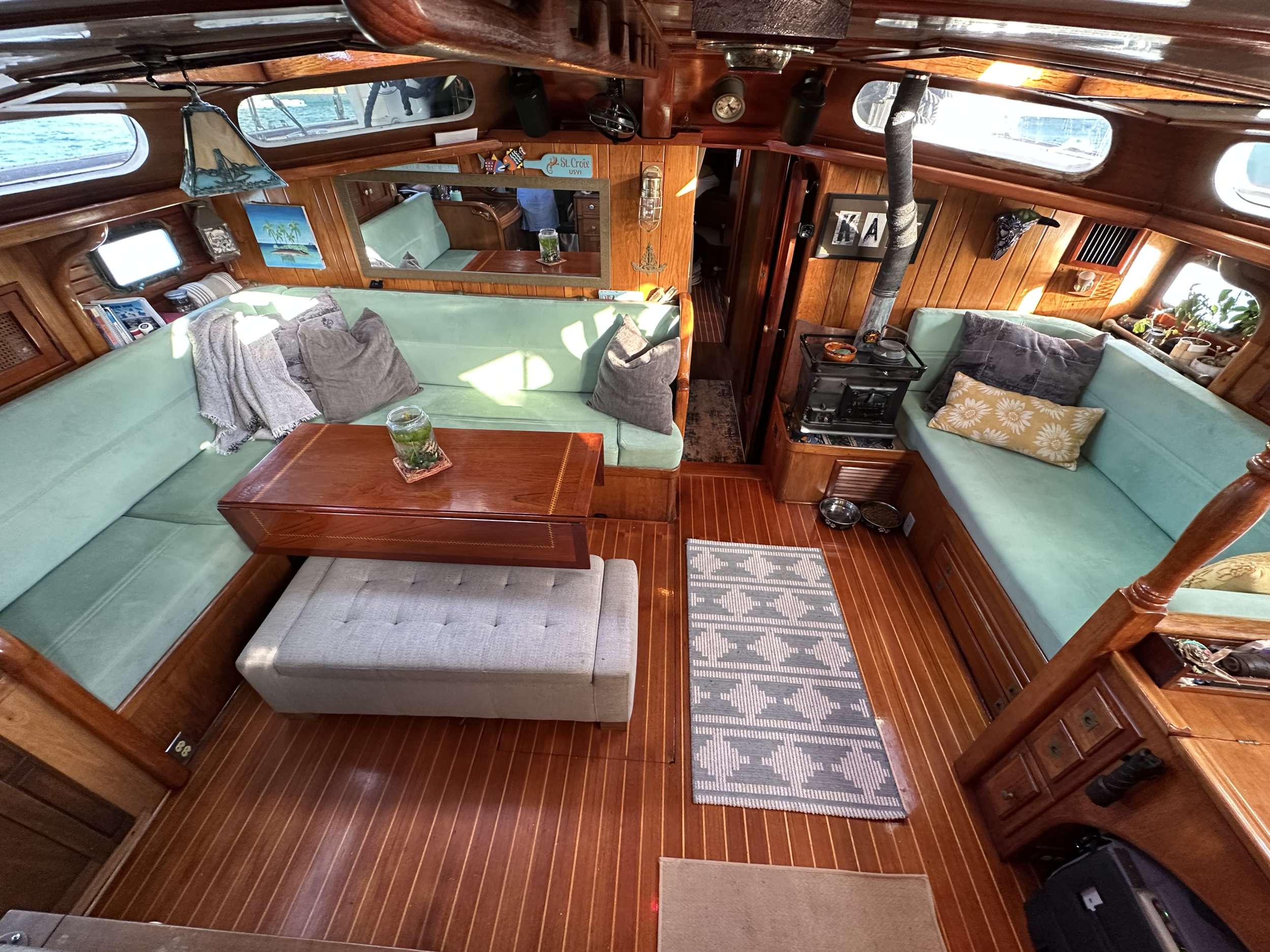 Sailing Yacht 'KAI' Salon, 6 PAX, 2 Crew, 72.00 Ft, 21.00 Meters, Built 1983, Wellington, Refit Year 2024