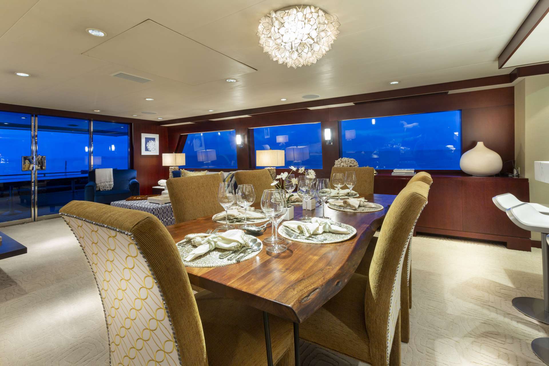 Motor Yacht 'CRU' Dining Area, 6 PAX, 4 Crew, 96.00 Ft, 29.00 Meters, Built 1991, Westship, Refit Year 2019