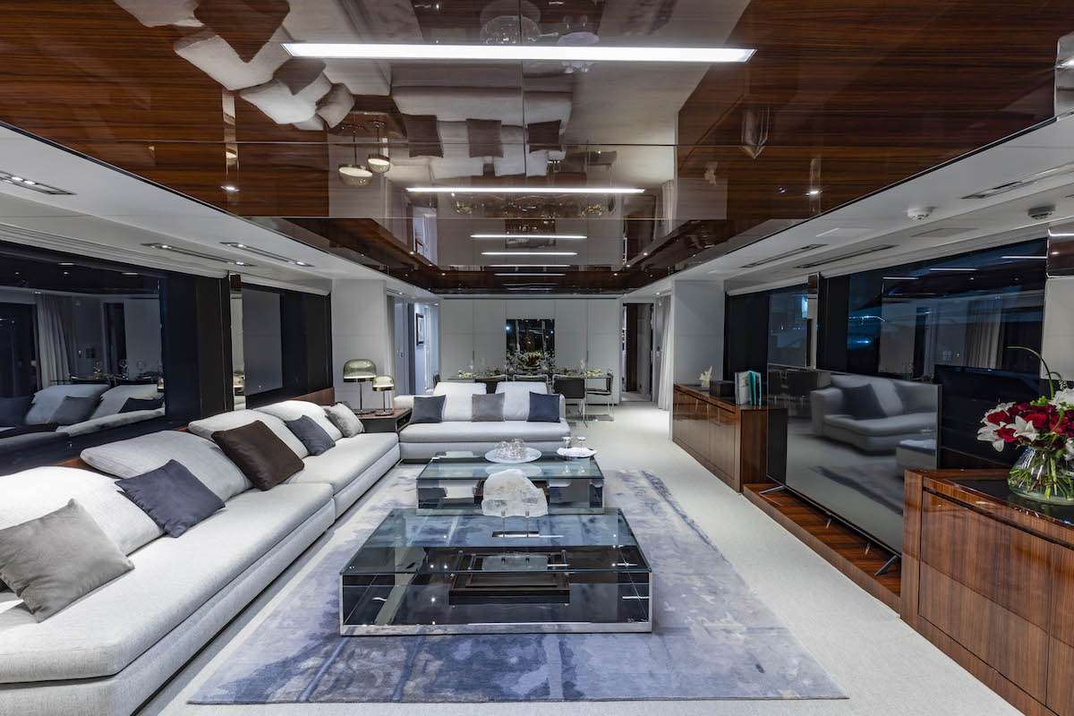 Motor Yacht 'NO SURRENDER', 11 PAX, 6 Crew, 110.00 Ft, 33.00 Meters, Built 2019, Riva