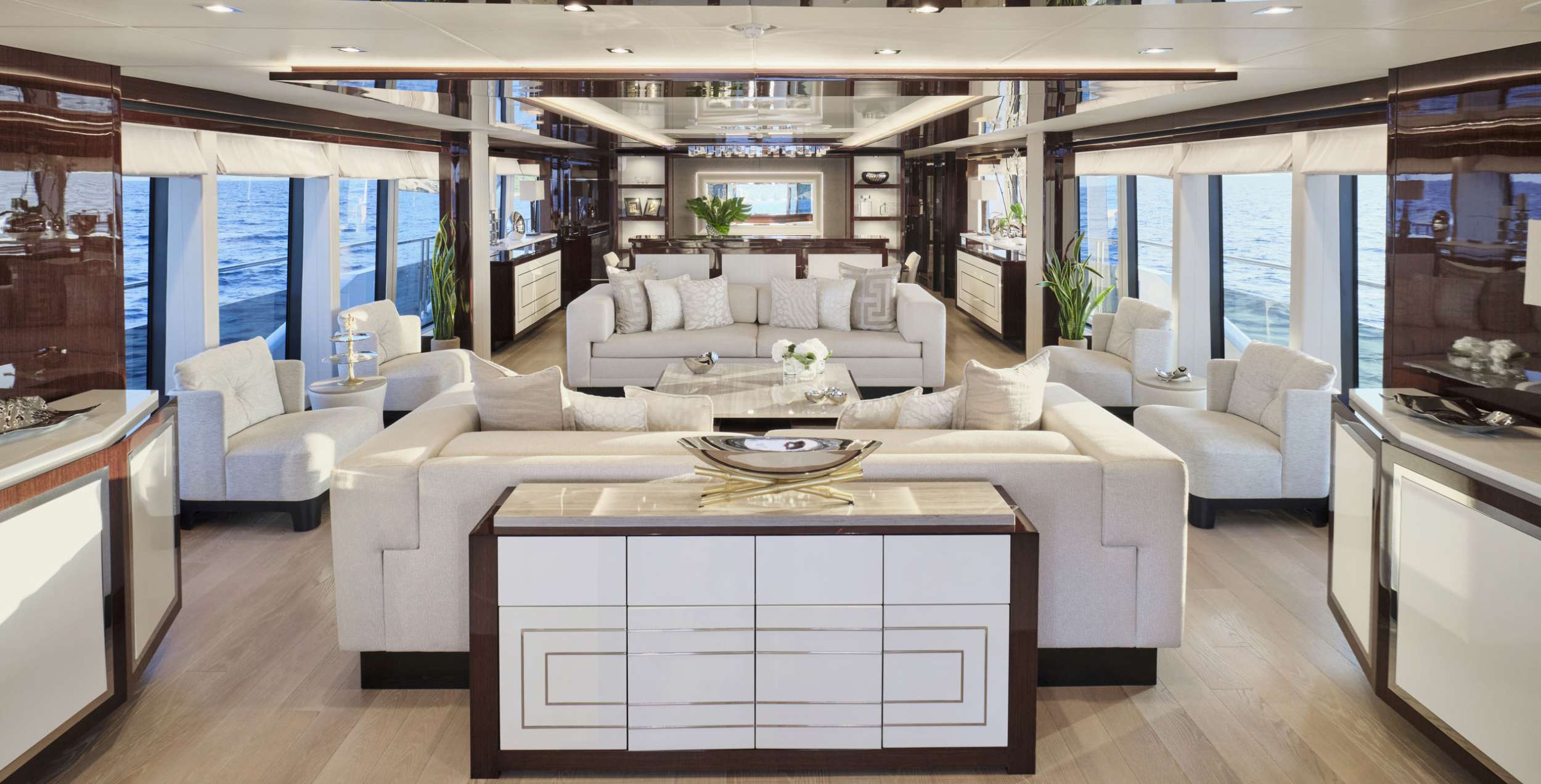 Motor Yacht 'AQUA LIBRA' Main Deck Salon, 11 PAX, 8 Crew, 131.00 Ft, 39.00 Meters, Built 2018, Sunseeker