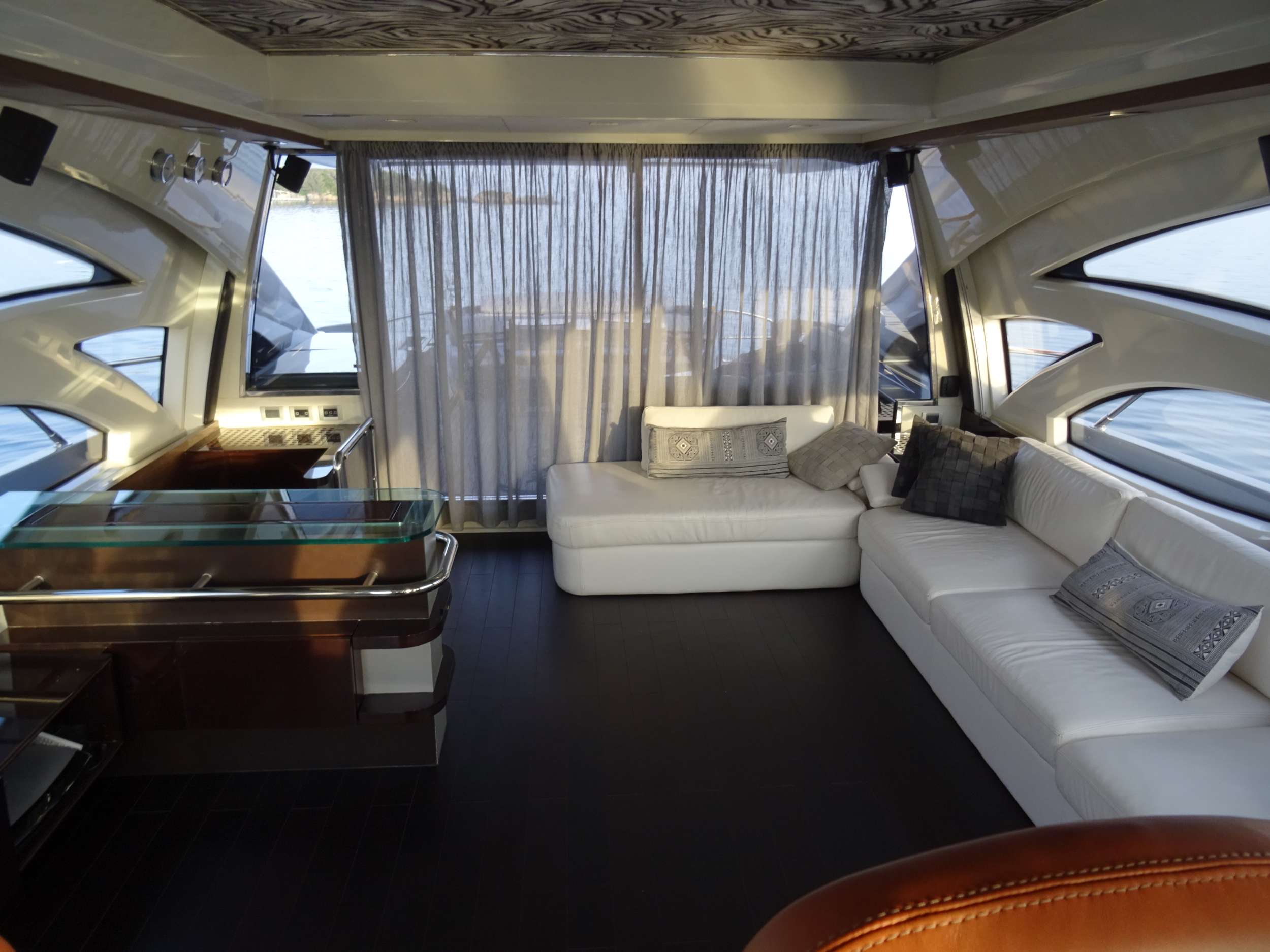 Motor Yacht 'SUPER TOY' Main Salon, 8 PAX, 4 Crew, 85.00 Ft, 26.00 Meters, Built 2005, Azimut, Refit Year 2022