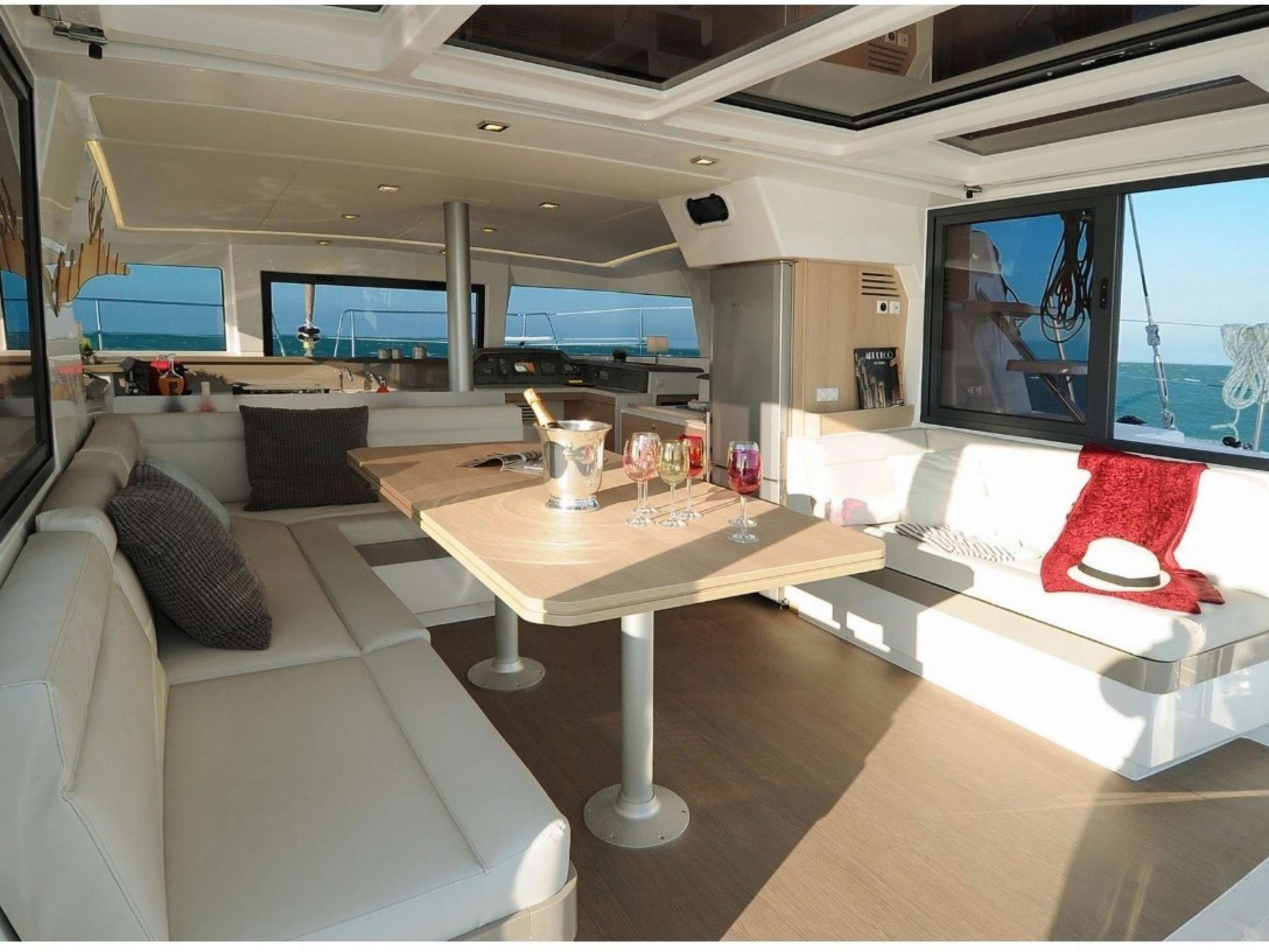 Catamaran Yacht 'PURPUS', 6 PAX, 2 Crew, 41.00 Ft, 12.00 Meters, Built 2020, Bali Catamarans