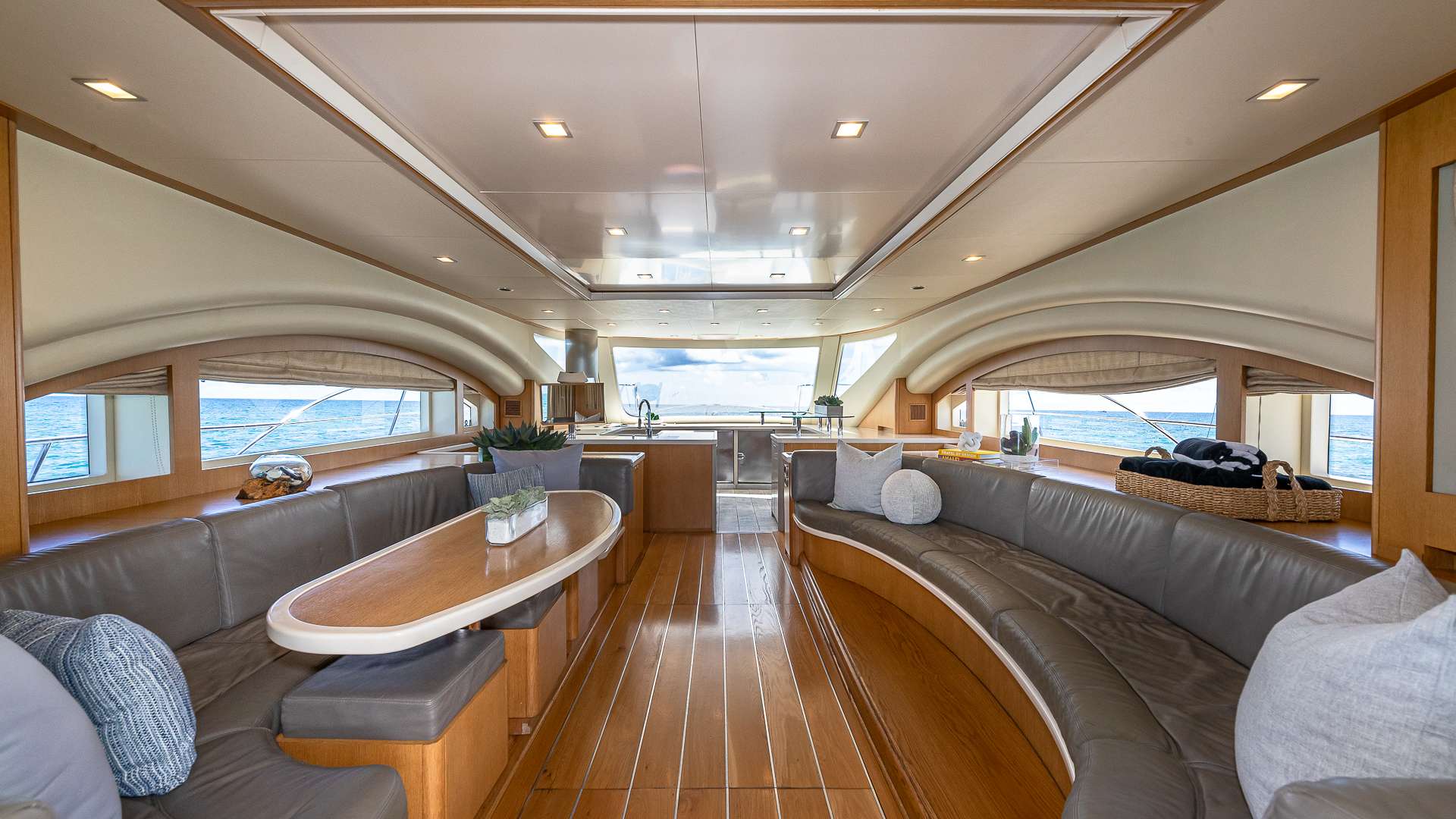 Catamaran Yacht 'LEGEND & SOUL' Main Salon, 6 PAX, 2 Crew, 62.00 Ft, 18.00 Meters, Built 2007, Rodriguez Yachts