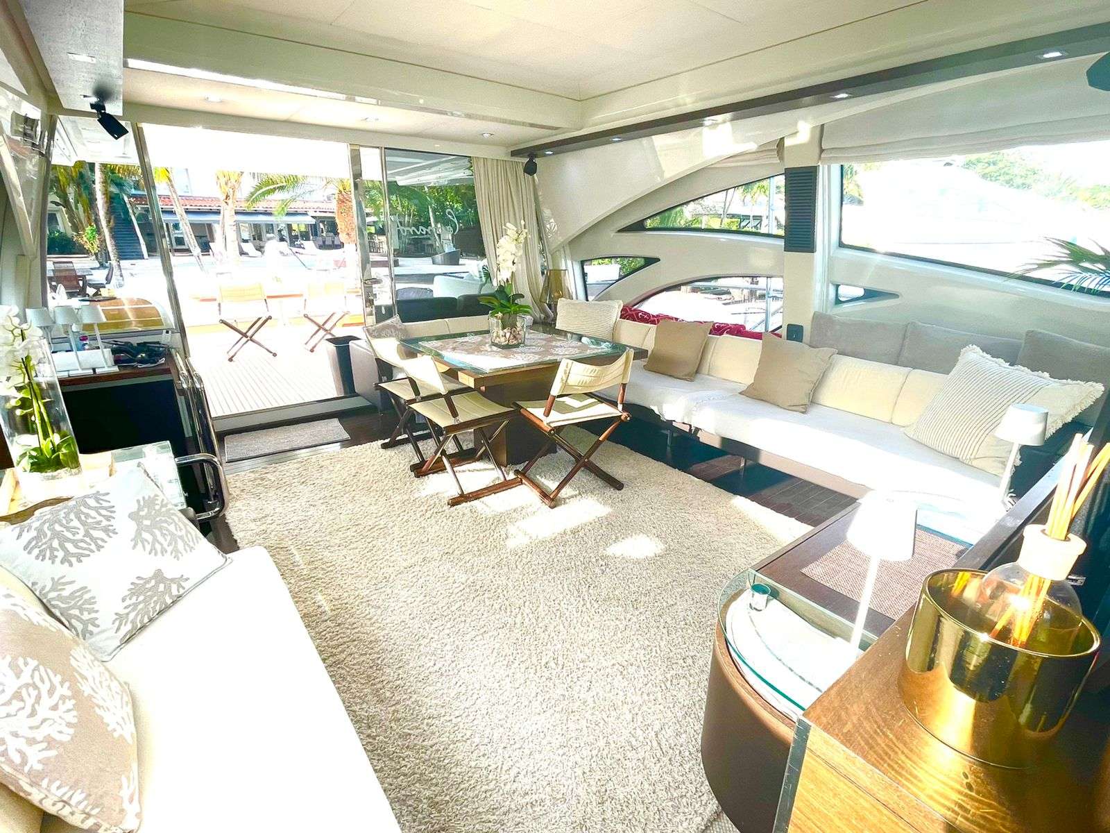 Motor Yacht 'LEONARDO', 8 PAX, 86.00 Ft, 26.00 Meters, Built 2007, Azimut, Refit Year 2020
