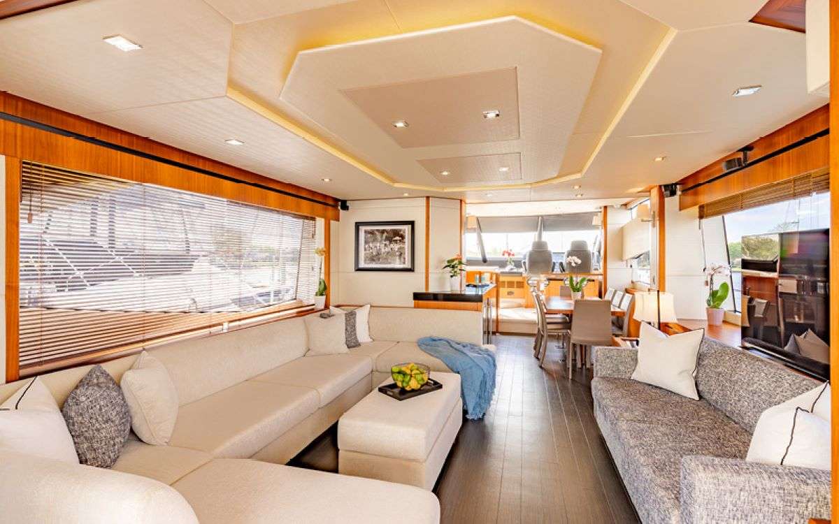 Motor Yacht 'BORN TO RUN' Salon, 6 PAX, 2 Crew, 74.00 Ft, 22.00 Meters, Built 2013, Sunseeker