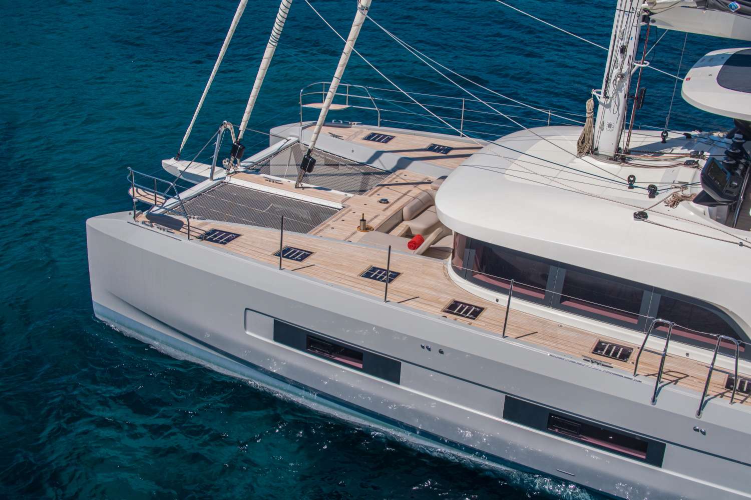 Catamaran Yacht 'KINGFISHER V', 6 PAX, 3 Crew, 67.00 Ft, 20.00 Meters, Built 2021, Lagoon