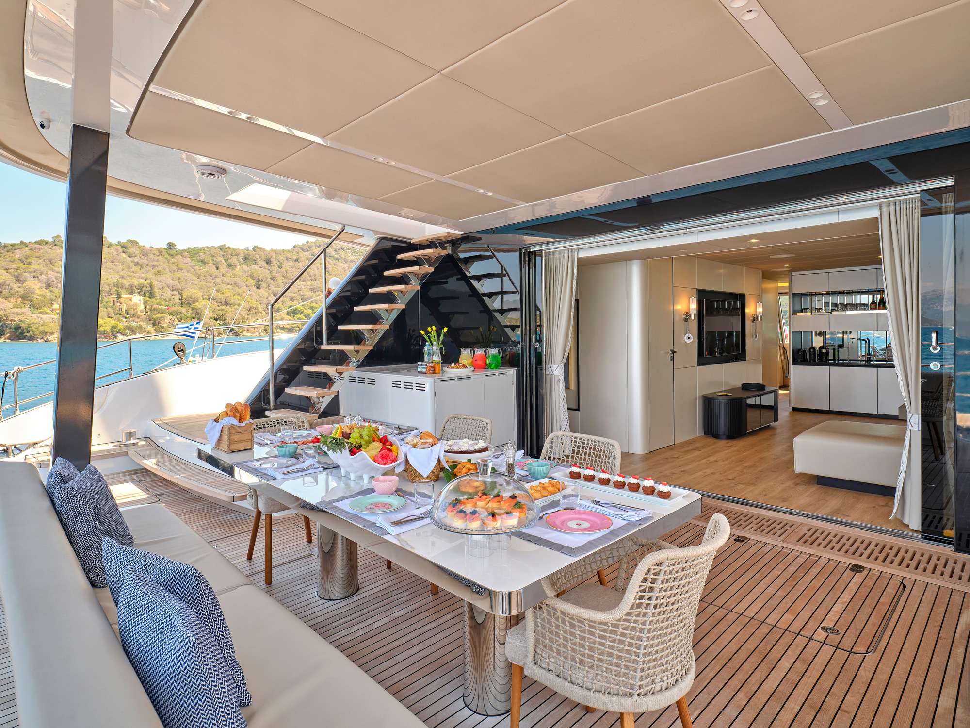Catamaran Yacht 'GENNY' Aft dining area, 10 PAX, 6 Crew, 80.00 Ft, 24.00 Meters, Built 2021, Sunreef Yachts