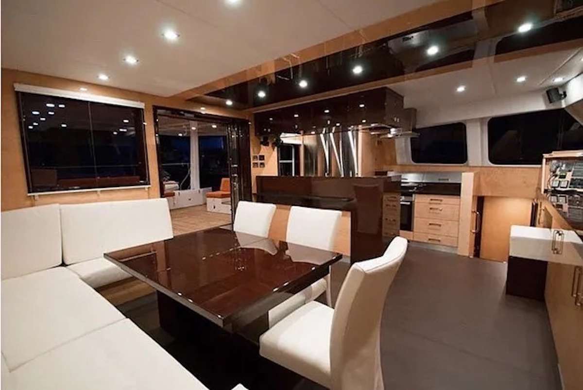 Catamaran Yacht 'SERENDIPITY' Salon, 6 PAX, 2 Crew, 62.00 Ft, 18.00 Meters, Built 2009, Sunreef Yachts