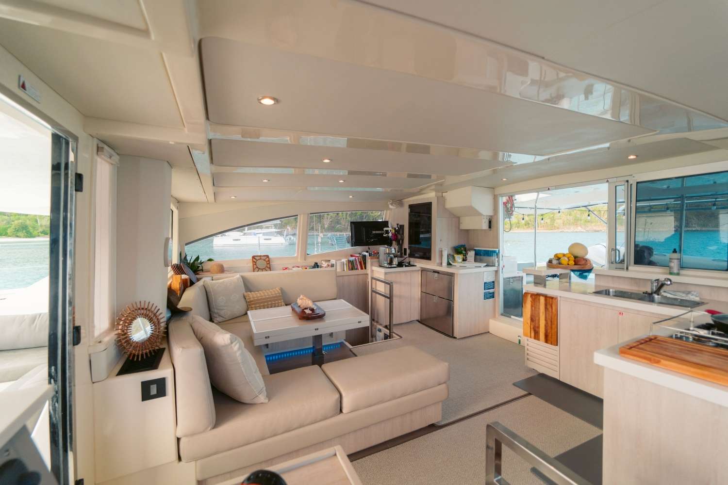 Catamaran Yacht 'VICARIOUS', 6 PAX, 2 Crew, 48.00 Ft, 14.00 Meters, Built 2017, Leopard, Refit Year 2020