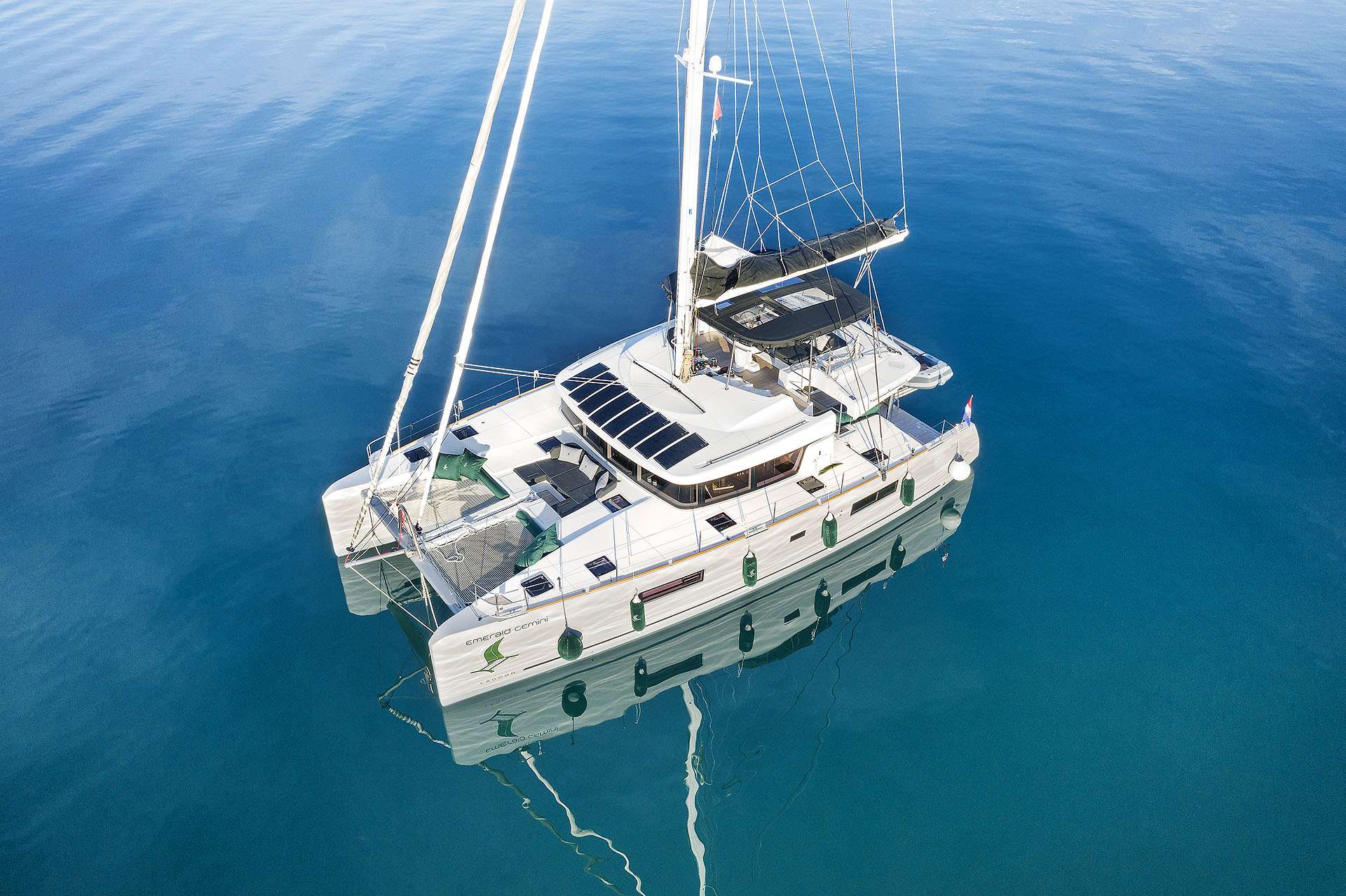 Catamaran Yacht 'EMERALD GEMINI', 6 PAX, 1 Crew, 51.00 Ft, 15.00 Meters, Built 2021, Lagoon