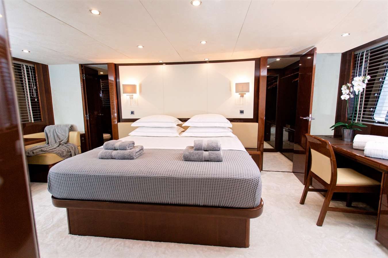 Motor Yacht 'GIA SENA' Master Cabin, 8 PAX, 4 Crew, 85.00 Ft, 26.00 Meters, Built 2009, Princess, UK, Refit Year 2019
