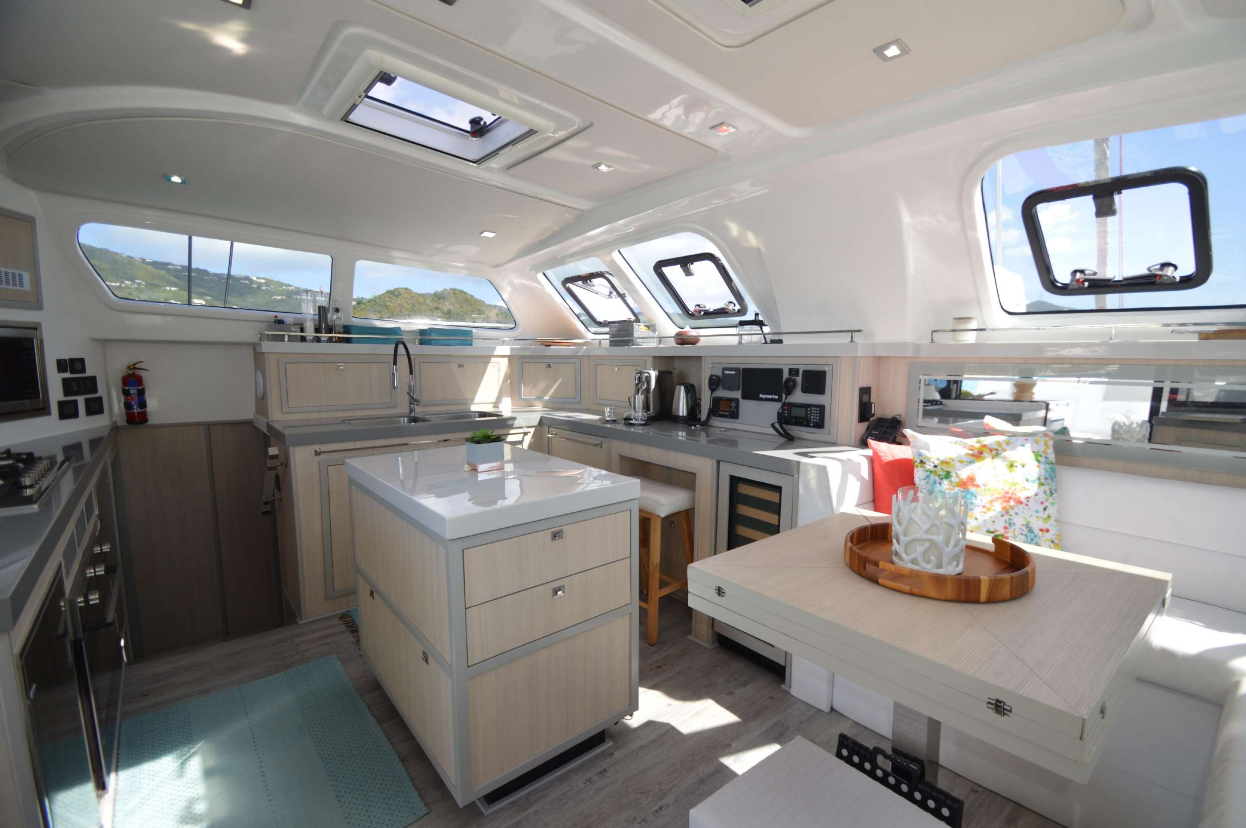 Catamaran Yacht 'RUMAWAY', 8 PAX, 2 Crew, 53.00 Ft, 16.00 Meters, Built 2018, Royal Cape