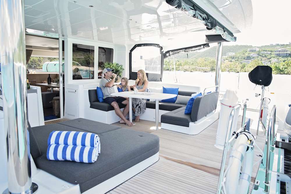 Catamaran Yacht 'ISLAND HOPPIN'', 8 PAX, 2 Crew, 52.00 Ft, 15.00 Meters, Built 2018, Lagoon
